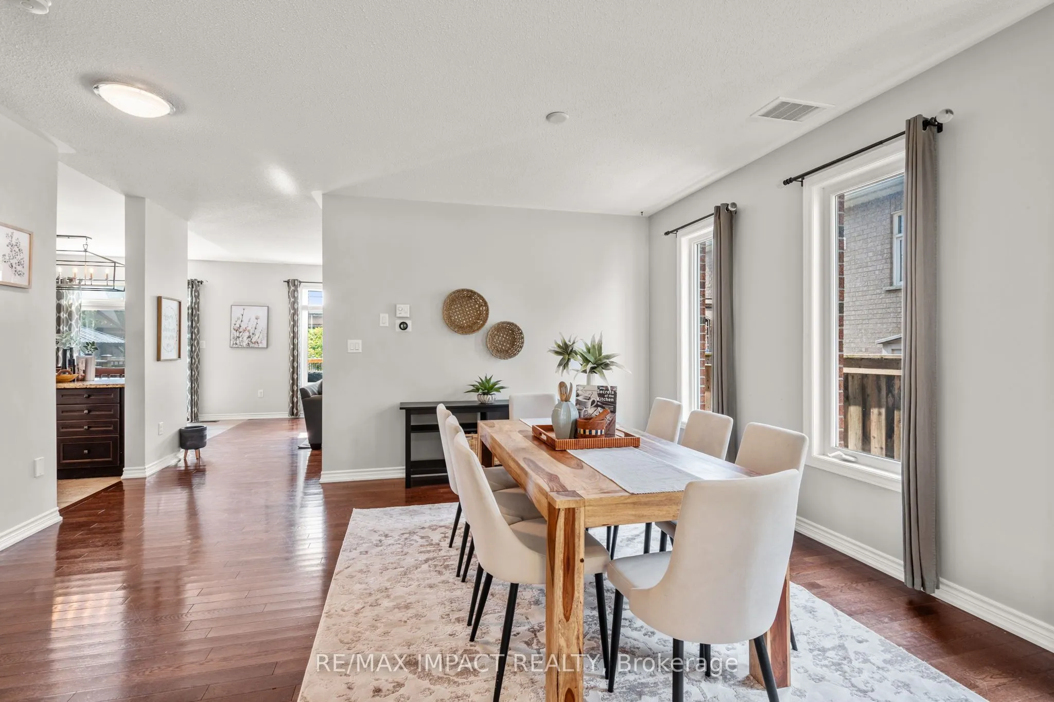 376 West Scugog Lane
