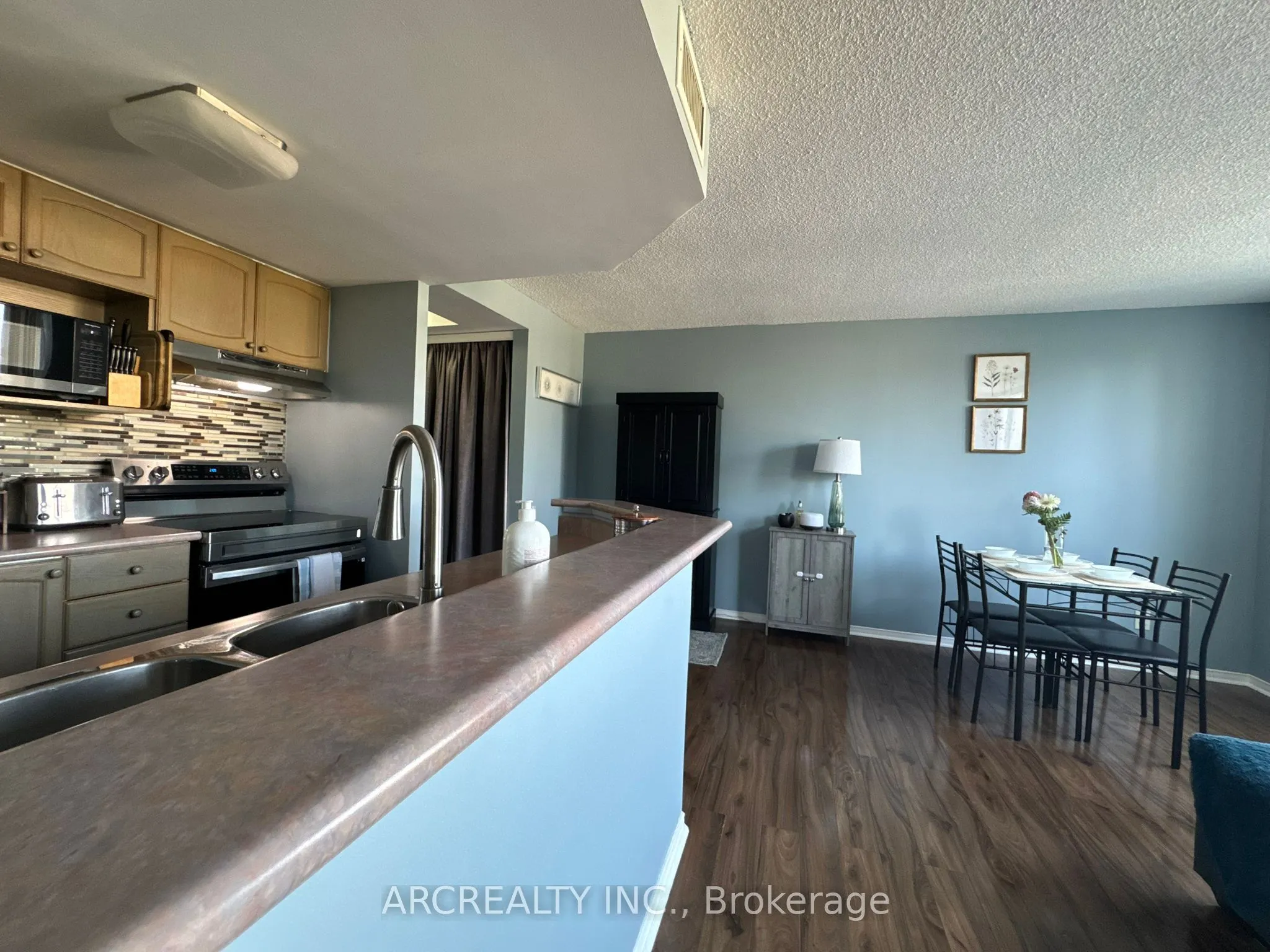 1625 Pickering Parkway, #206
