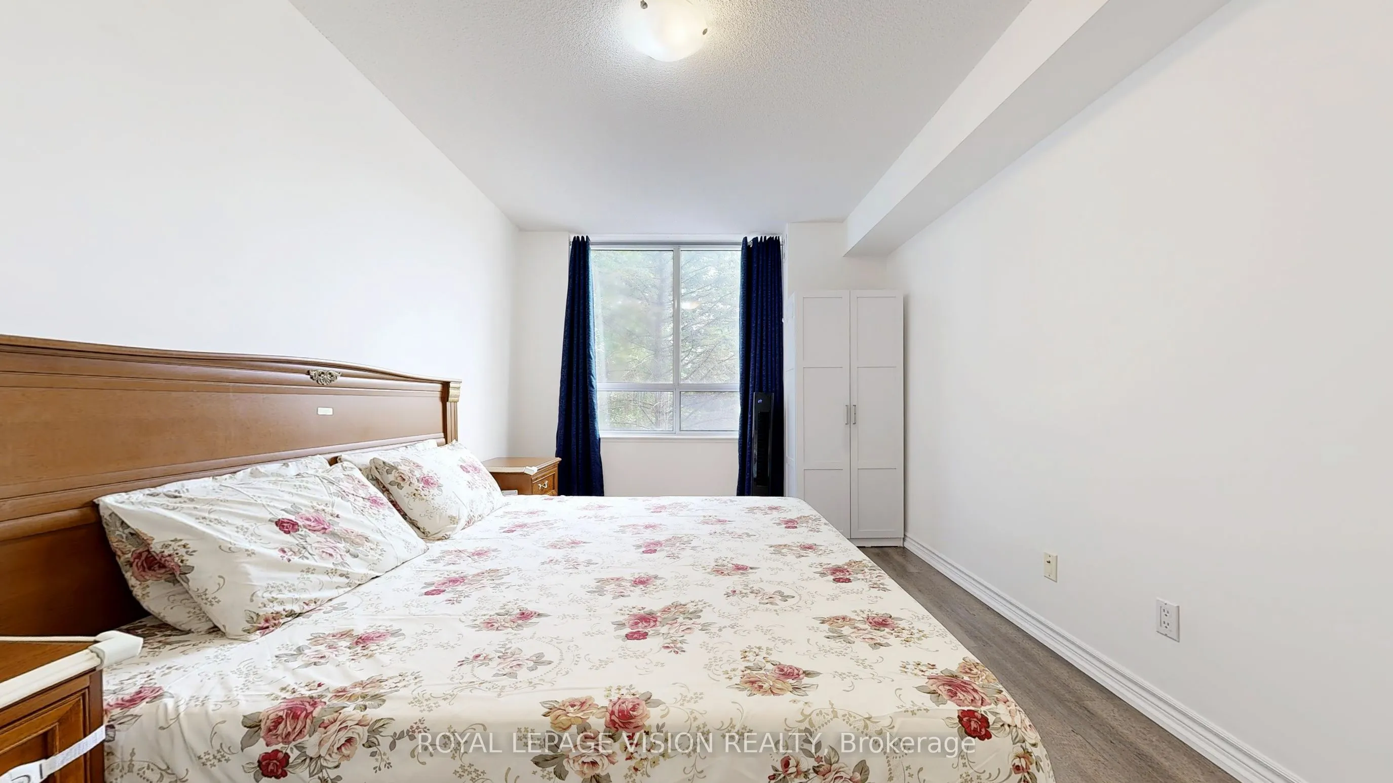 115 Omni Drive, #207
