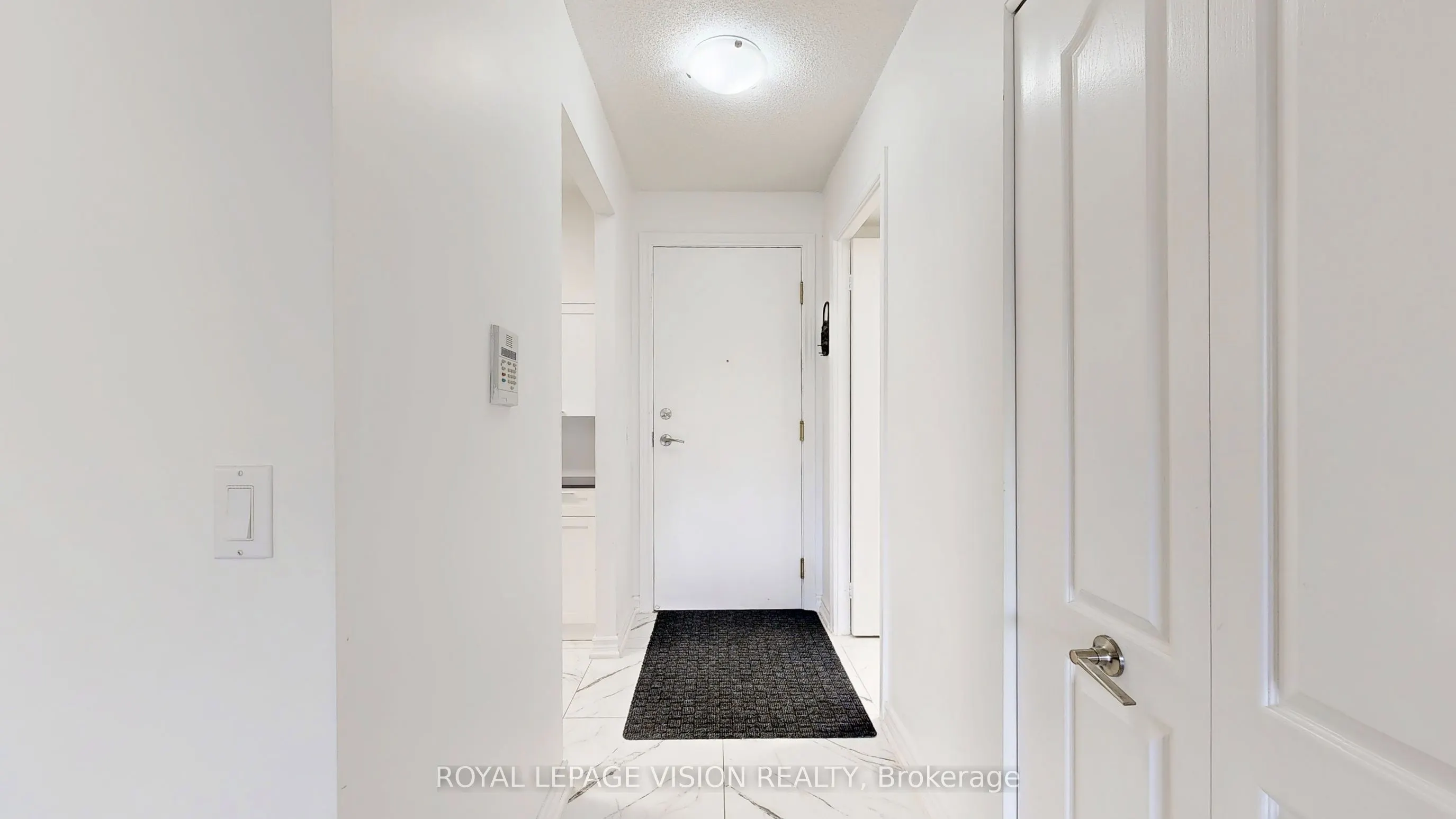 115 Omni Drive, #207