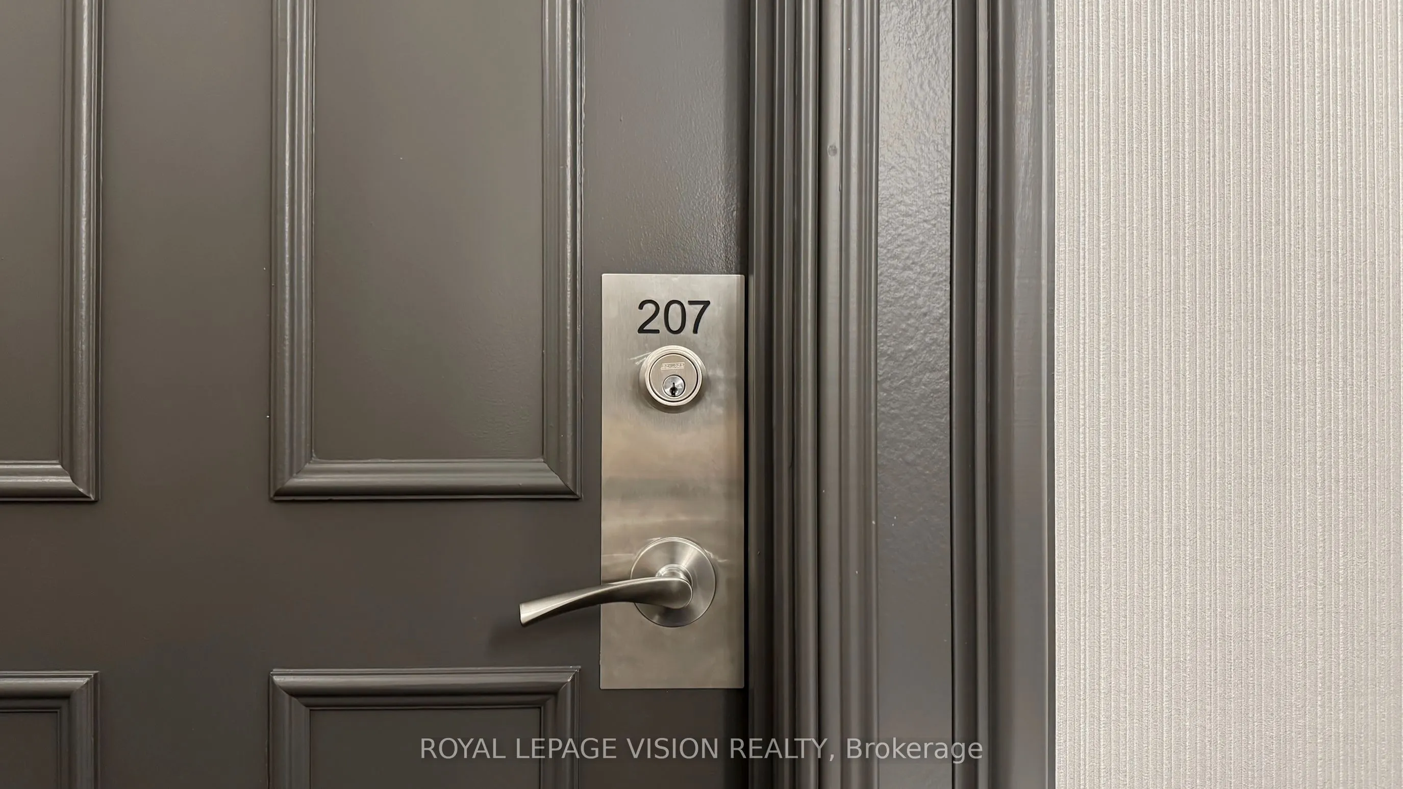 115 Omni Drive, #207