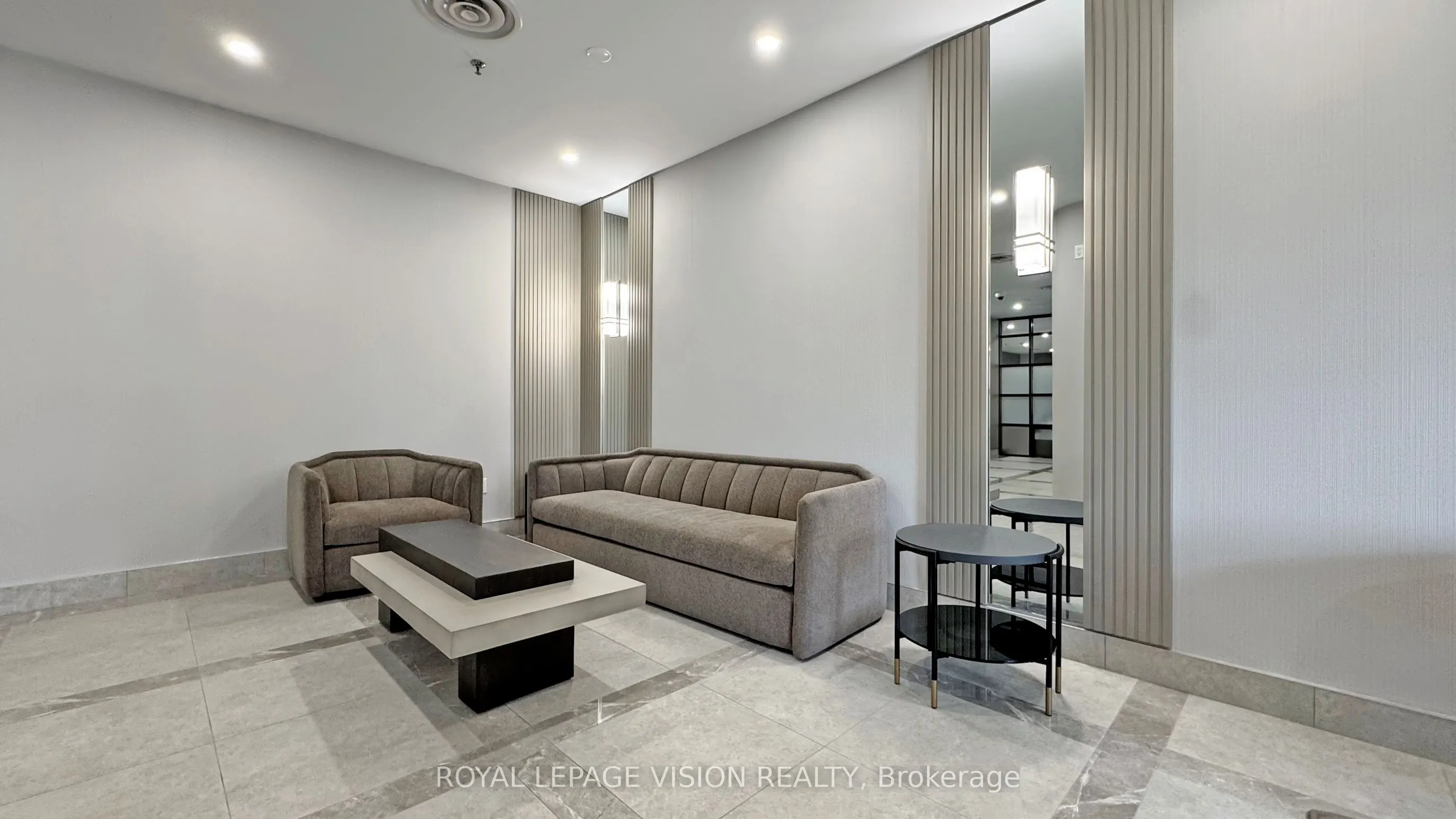 115 Omni Drive, #207