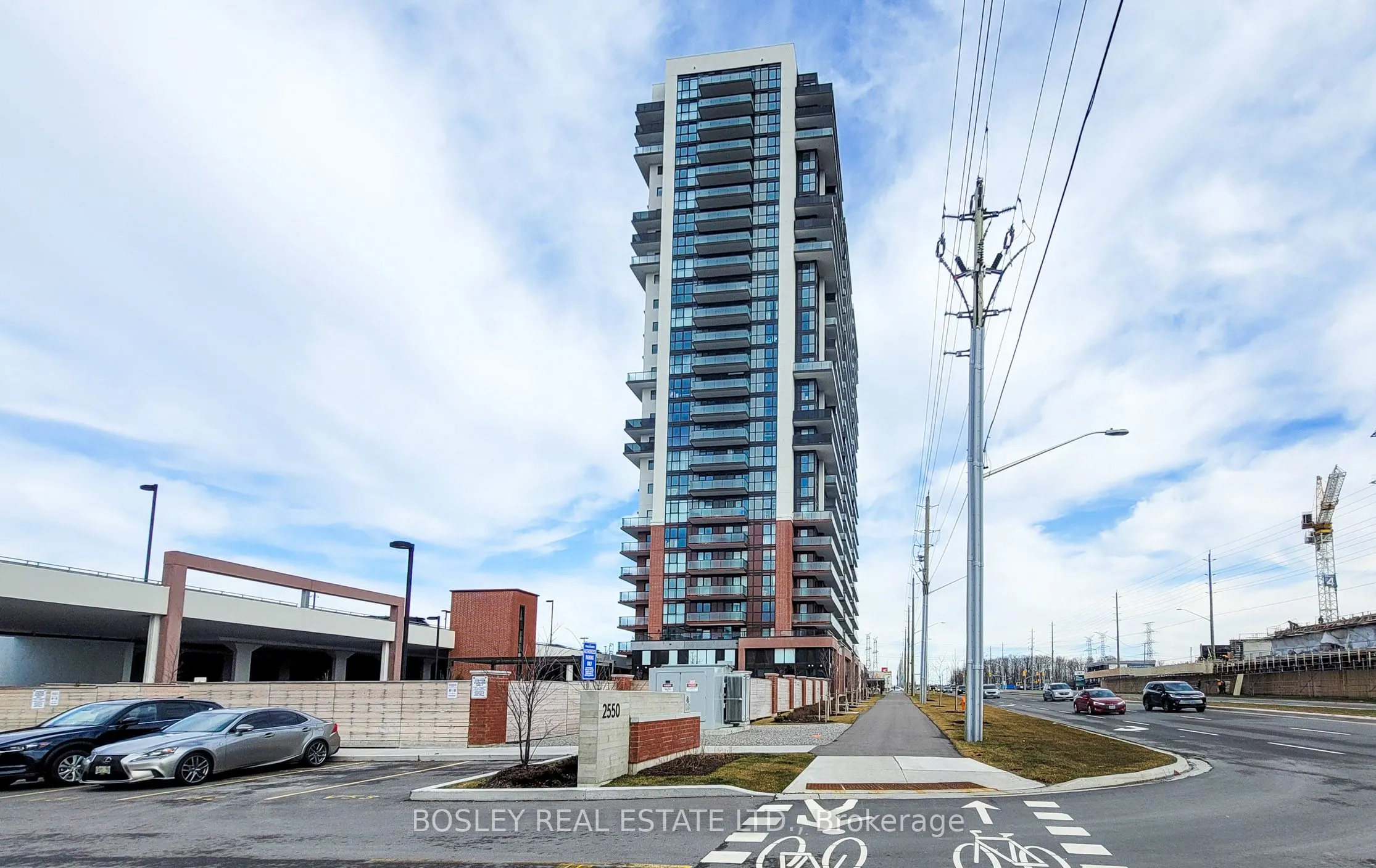 2550 Simcoe Street N, #2119