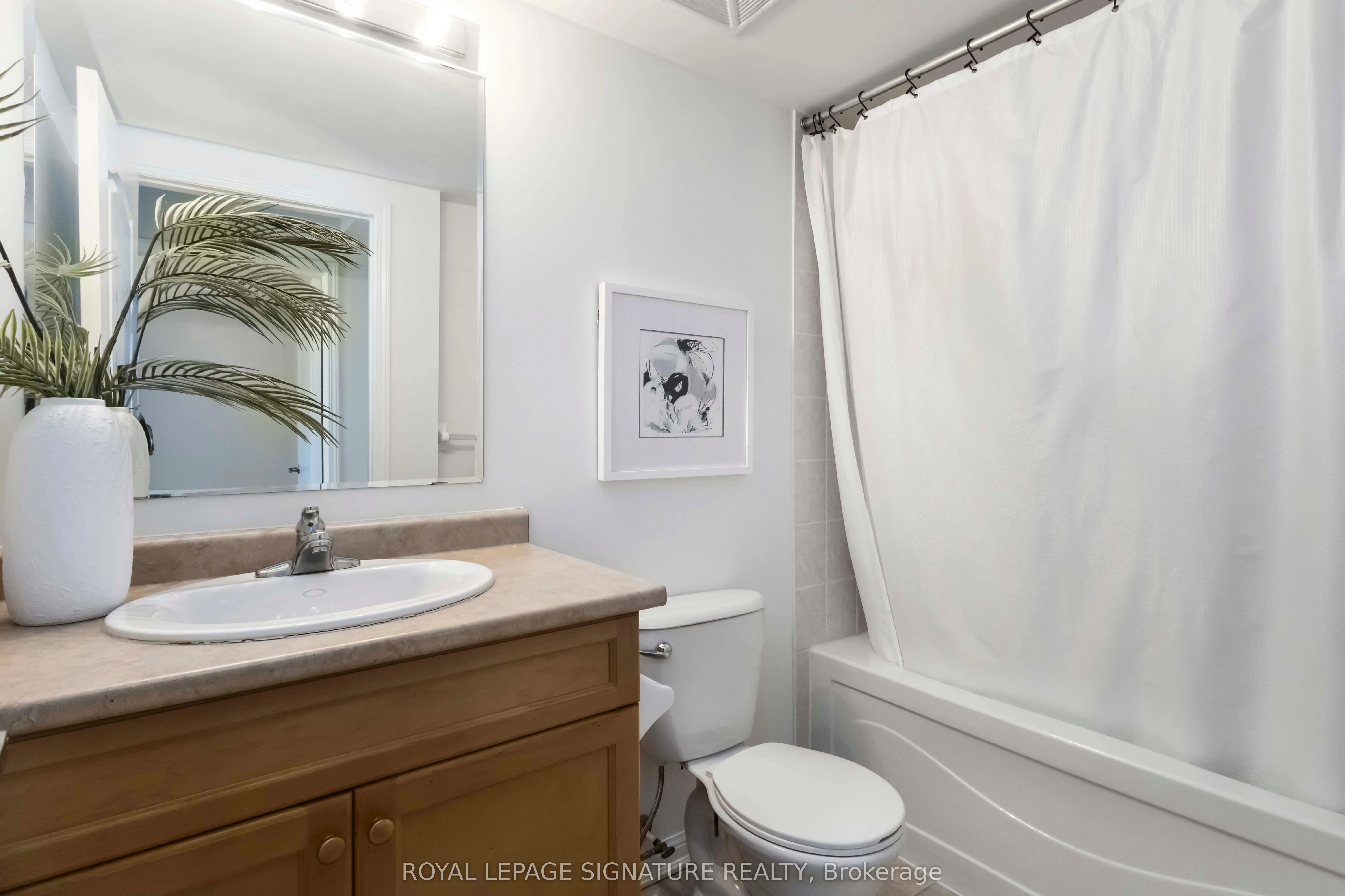 60 Mendelssohn Street, #121