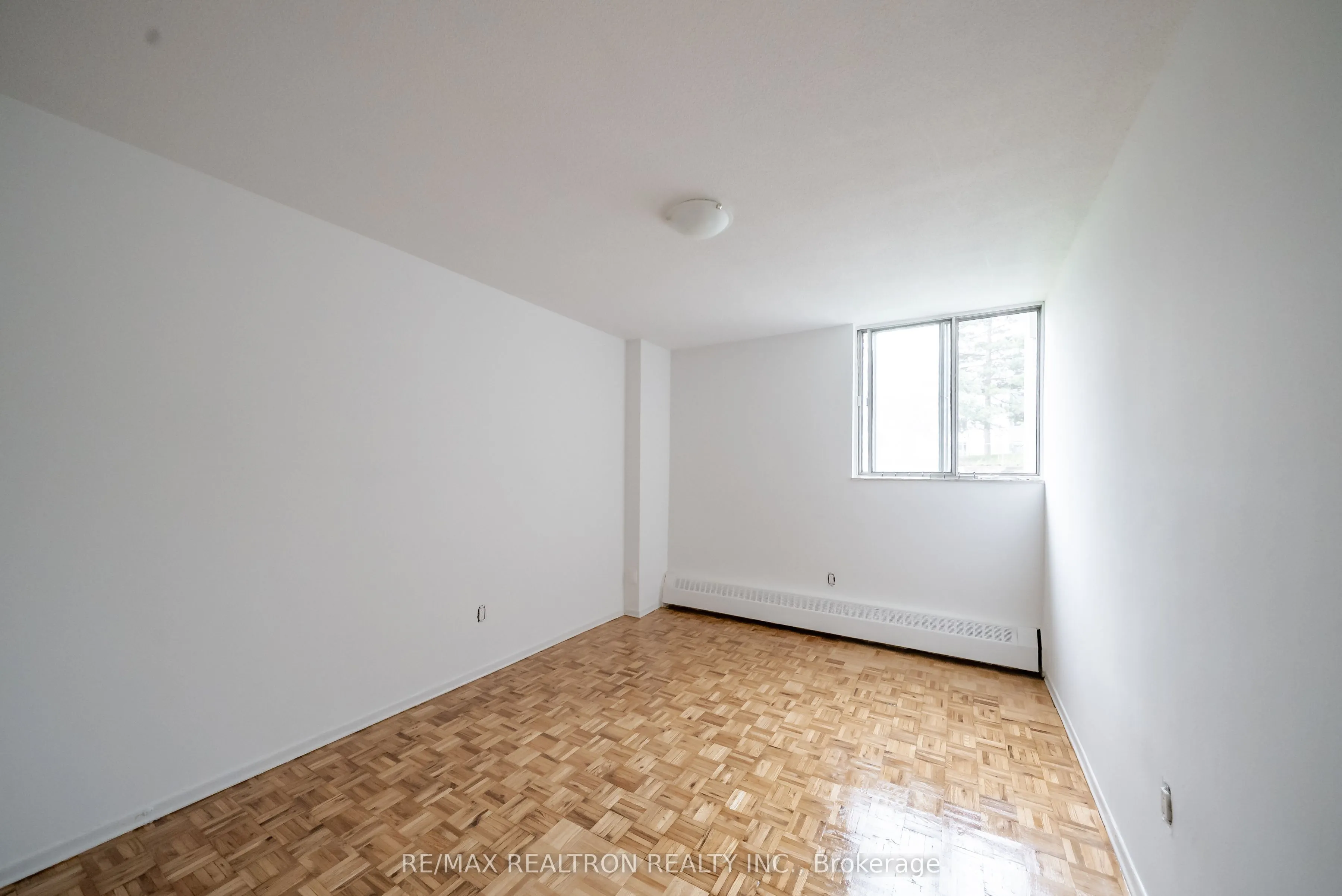 5 Glamorgan Avenue, #112