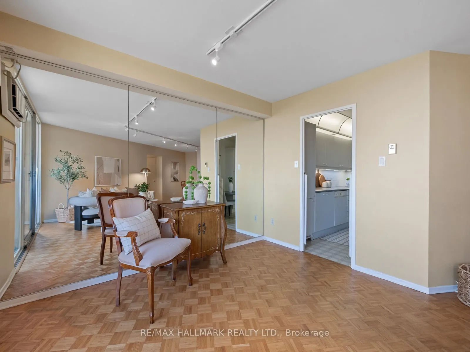 980 Broadview Avenue, #2404