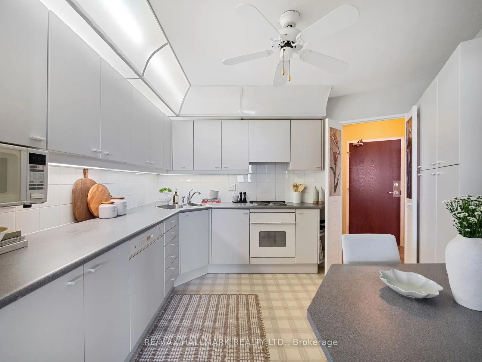 980 Broadview Avenue, #2404