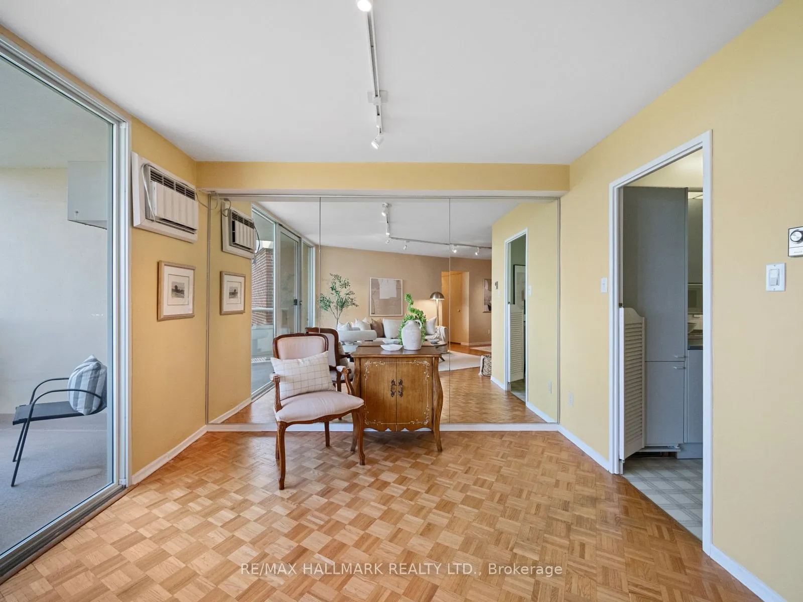 980 Broadview Avenue, #2404