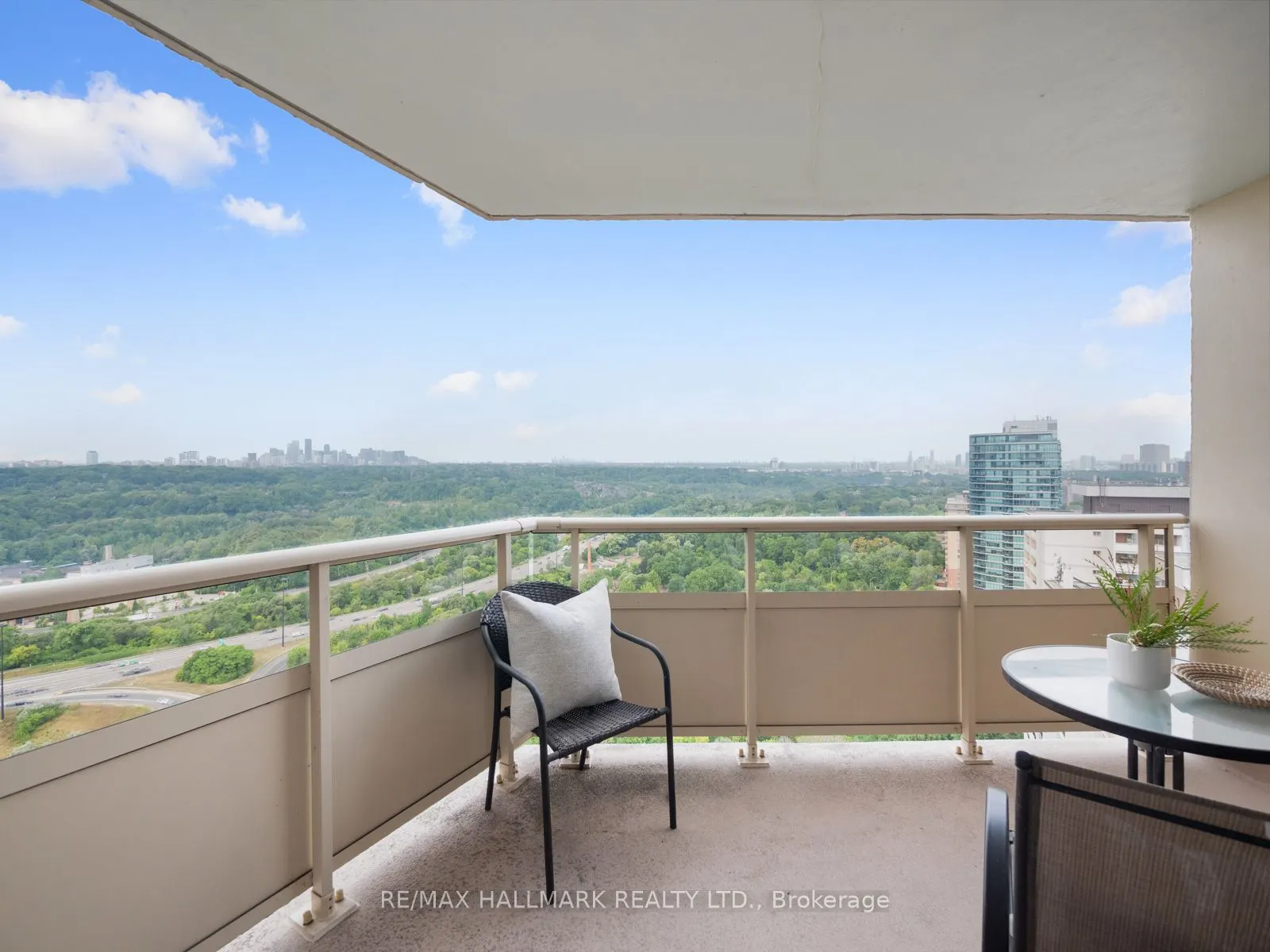980 Broadview Avenue, #2404