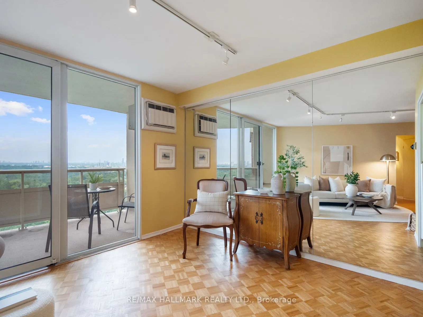 980 Broadview Avenue, #2404