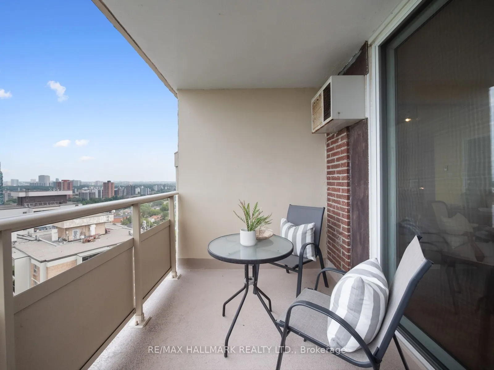 980 Broadview Avenue, #2404