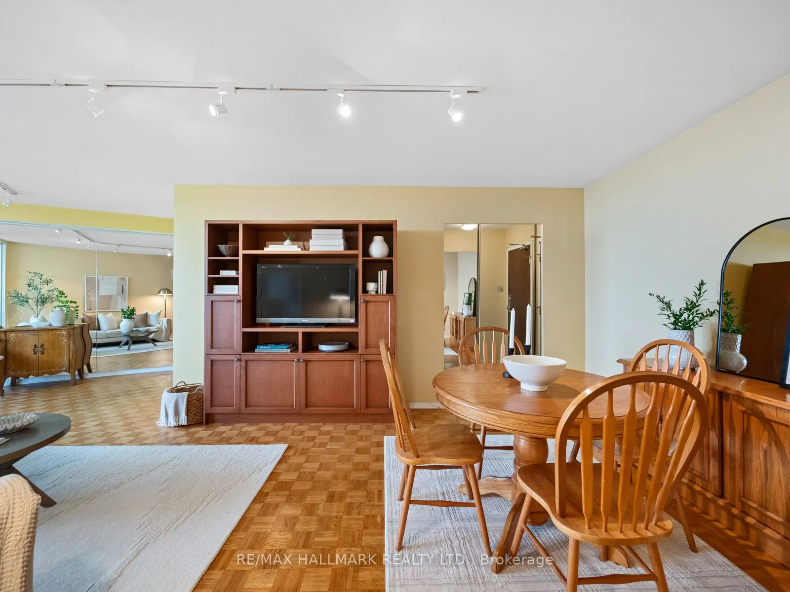 980 Broadview Avenue, #2404