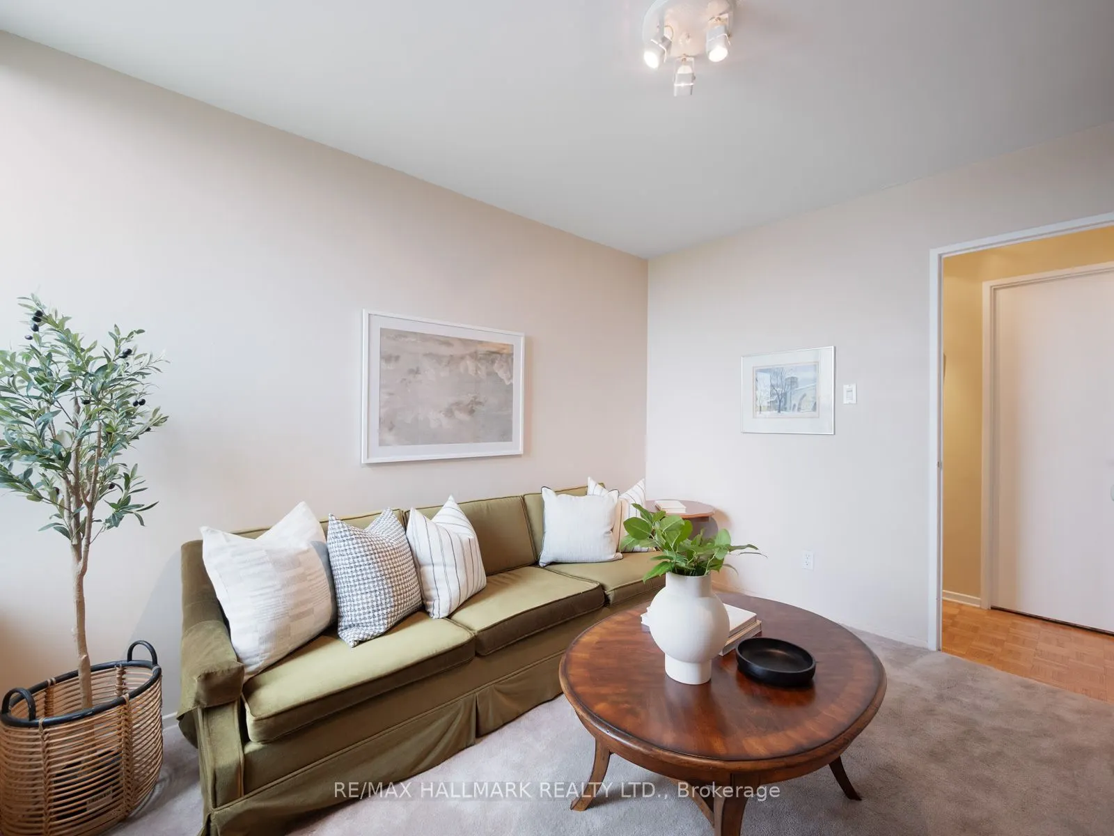 980 Broadview Avenue, #2404