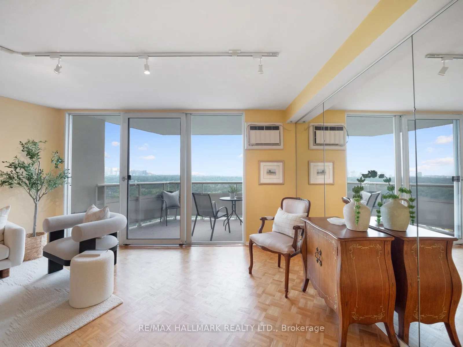 980 Broadview Avenue, #2404