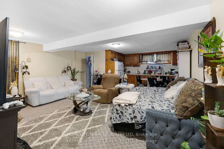 569 Veterans Road