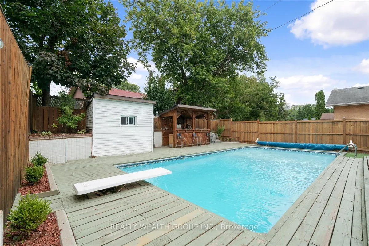 53 Northfield Road