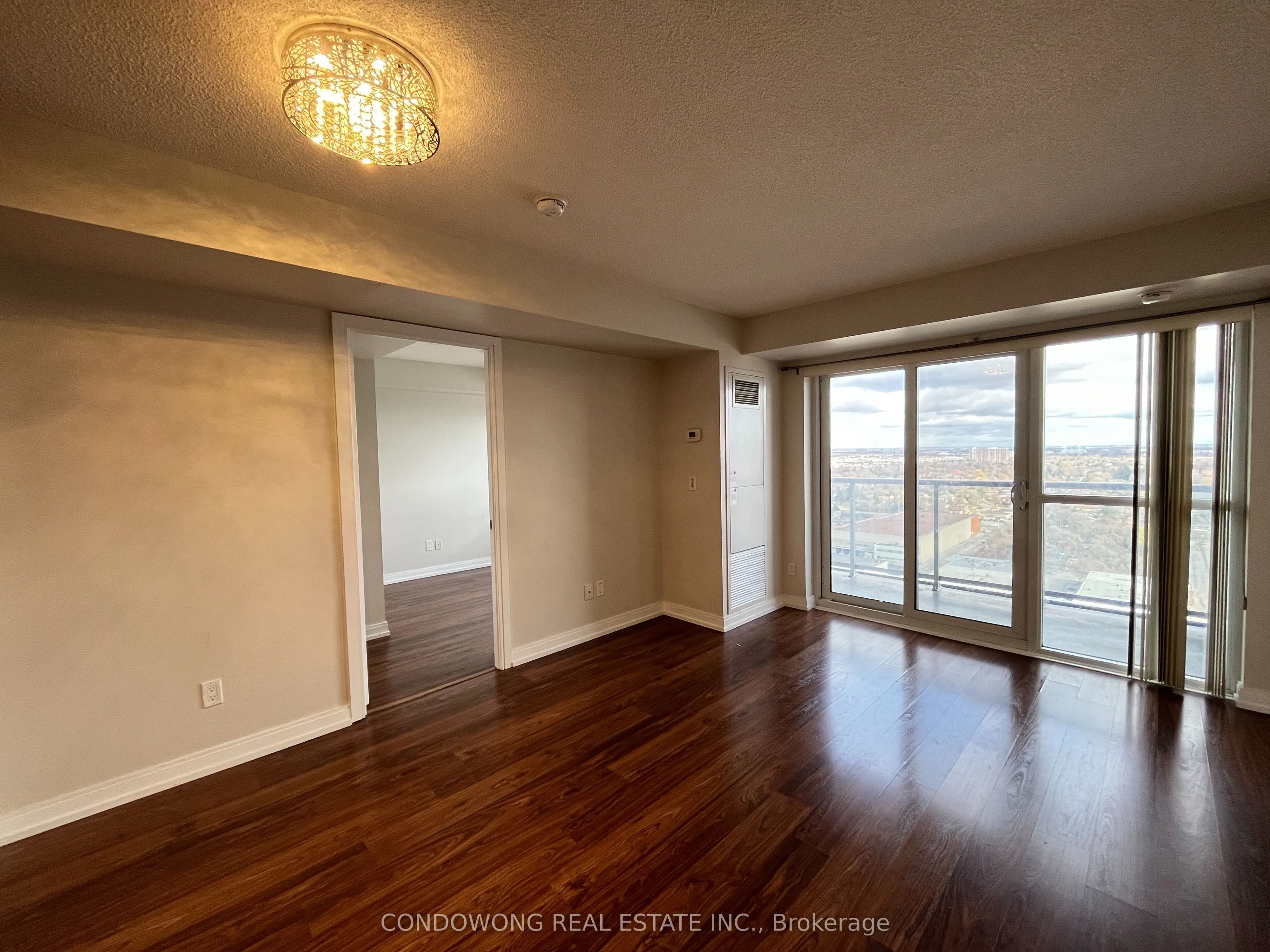 181 Village Green Square, #2321