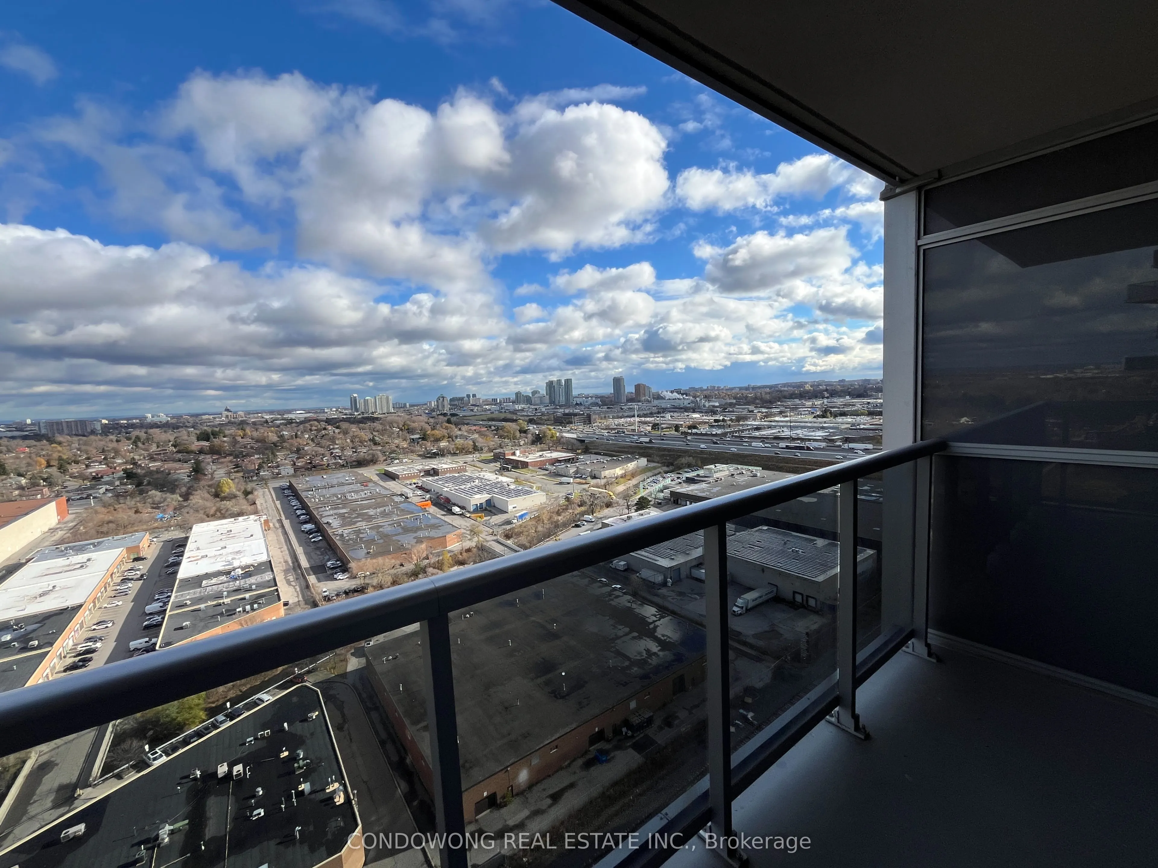 181 Village Green Square, #2321