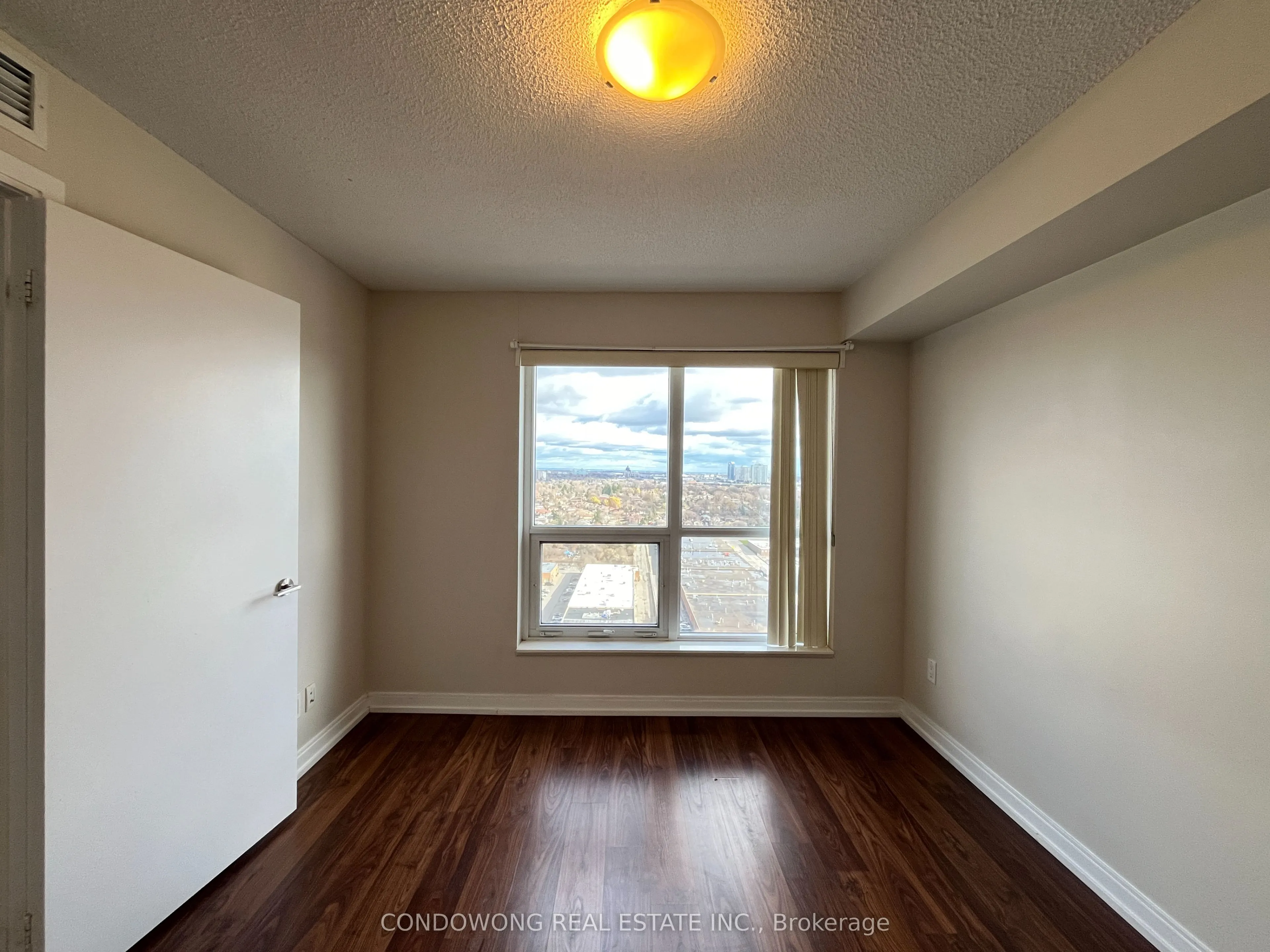 181 Village Green Square, #2321