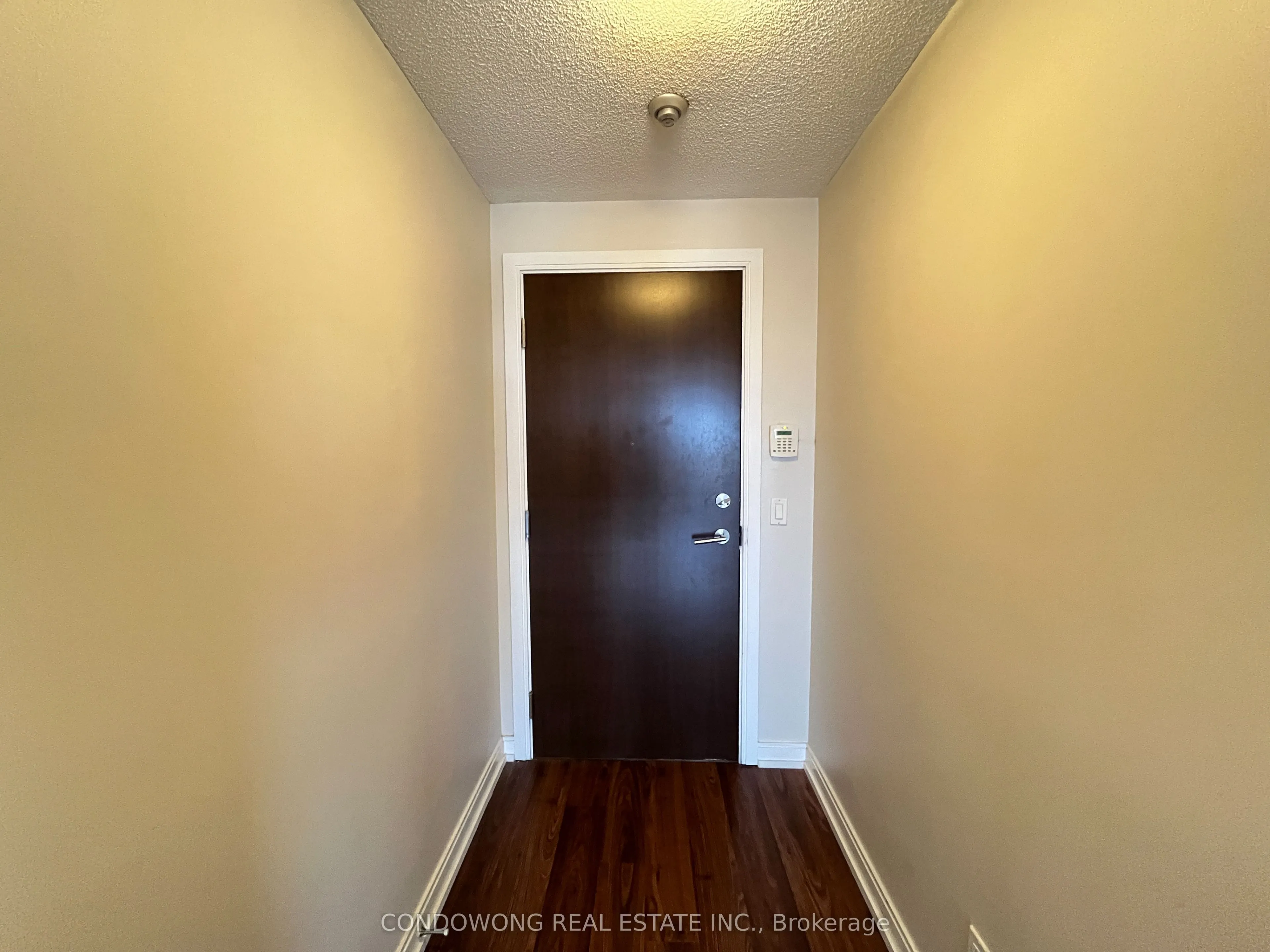181 Village Green Square, #2321