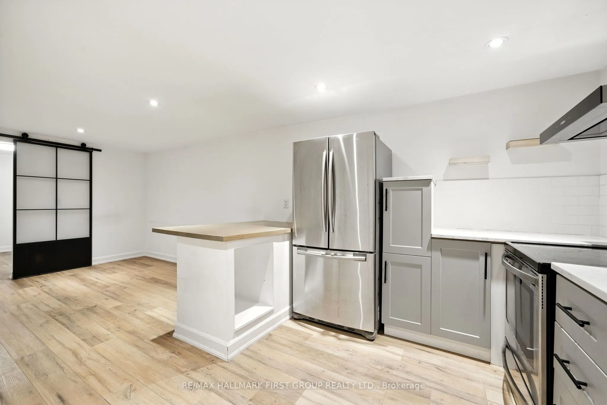 1387 Largo Crescent, #Basement