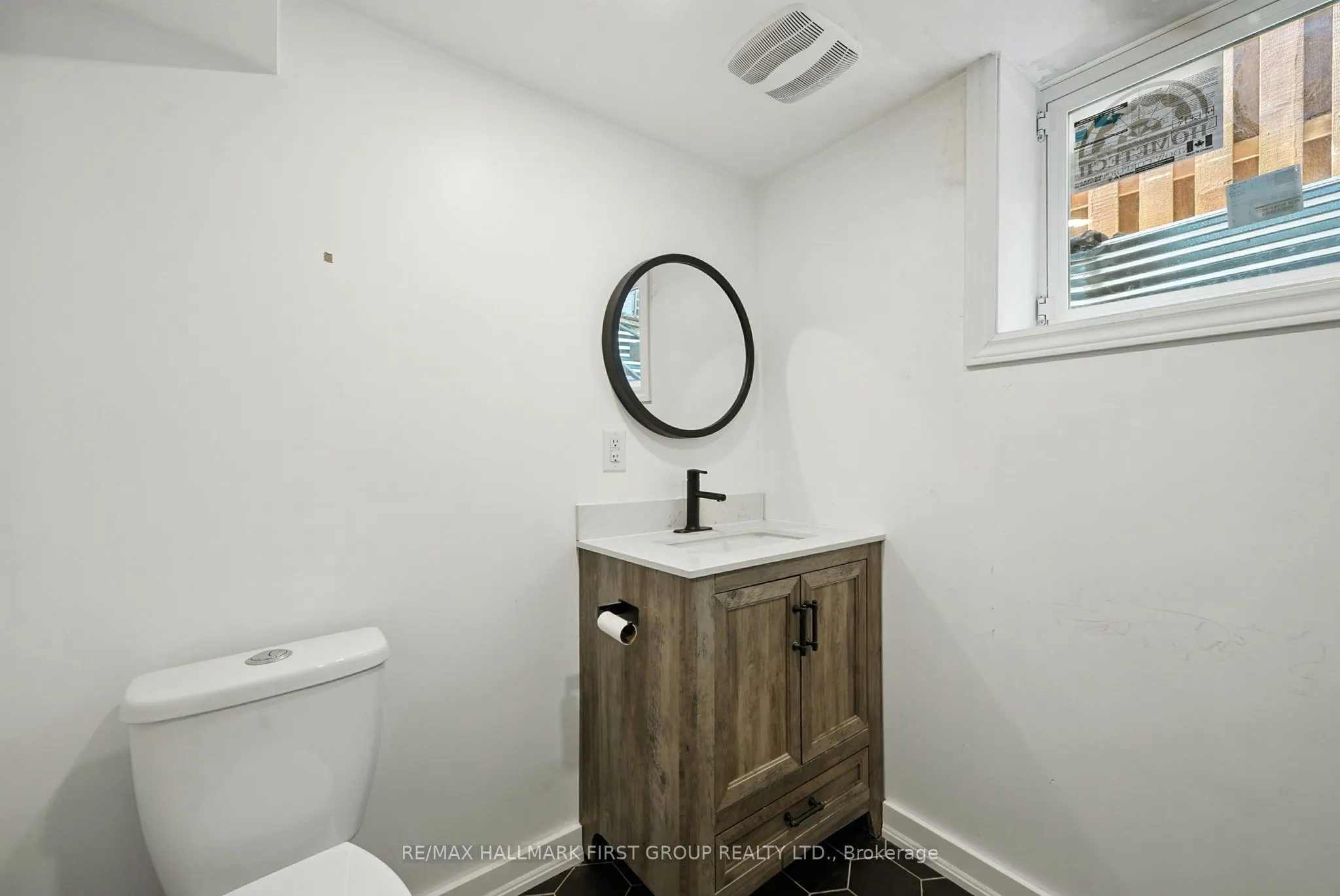 1387 Largo Crescent, #Basement