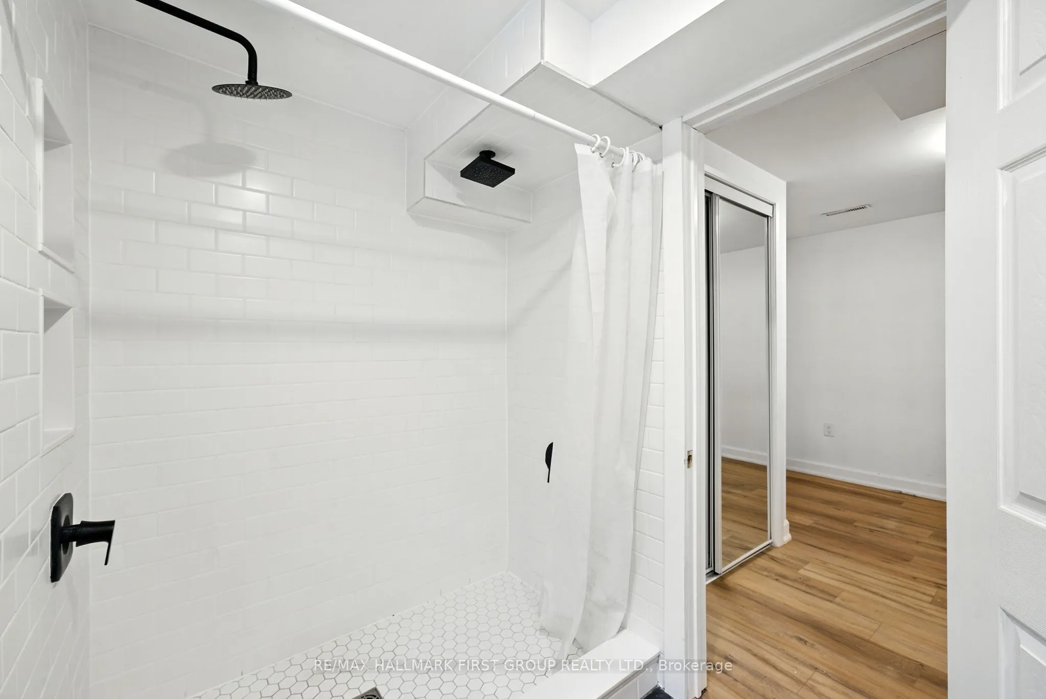 1387 Largo Crescent, #Basement