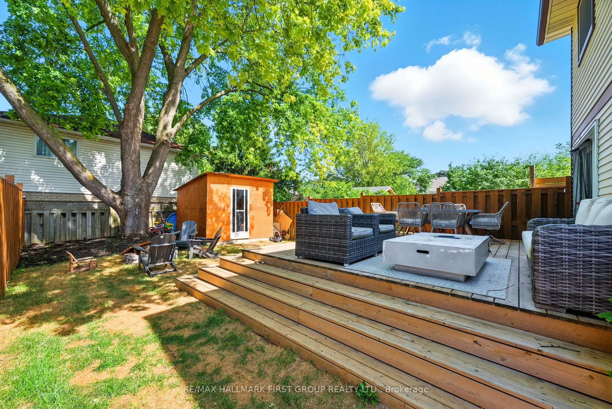 1387 Largo Crescent, #Upper