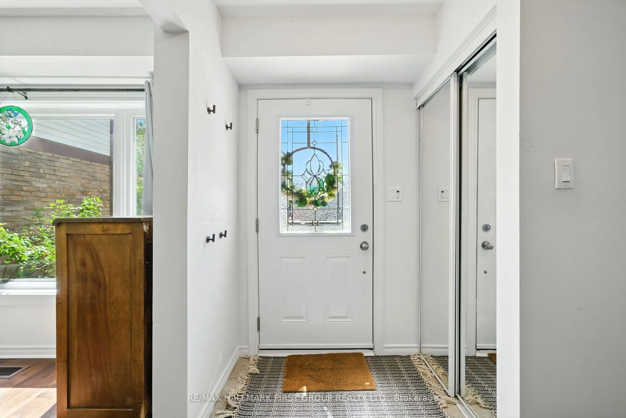 1387 Largo Crescent, #Upper