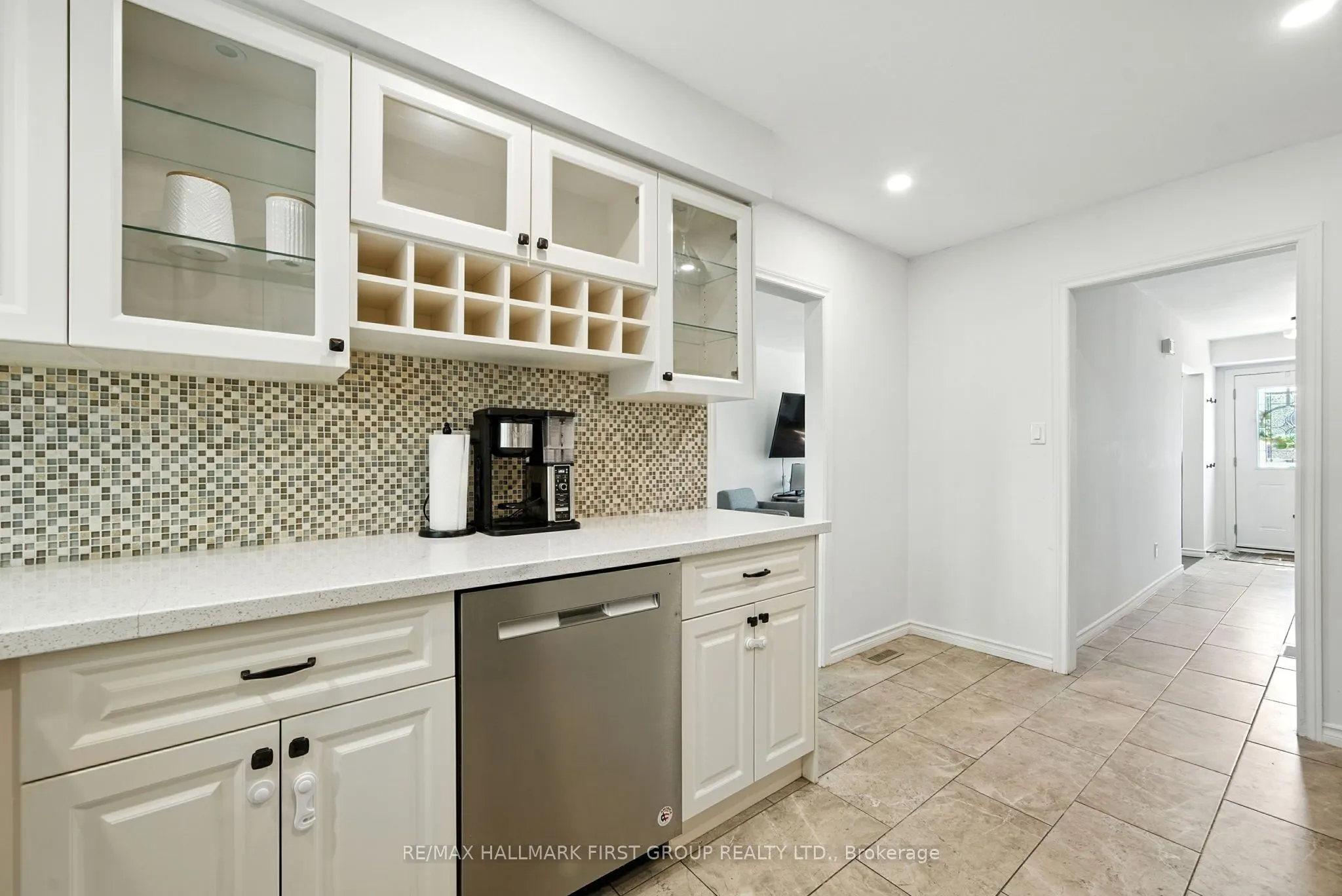1387 Largo Crescent, #Upper