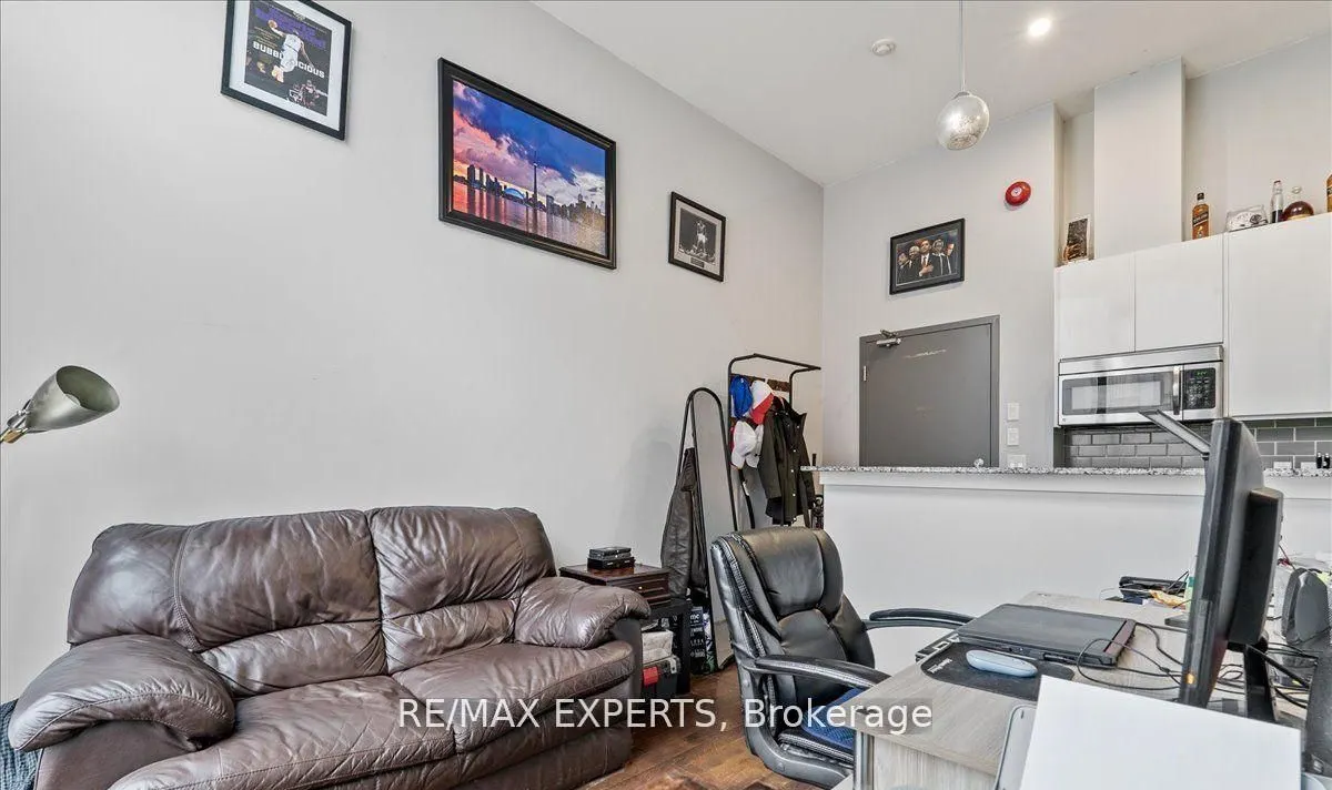 323 Kingston Road, #101