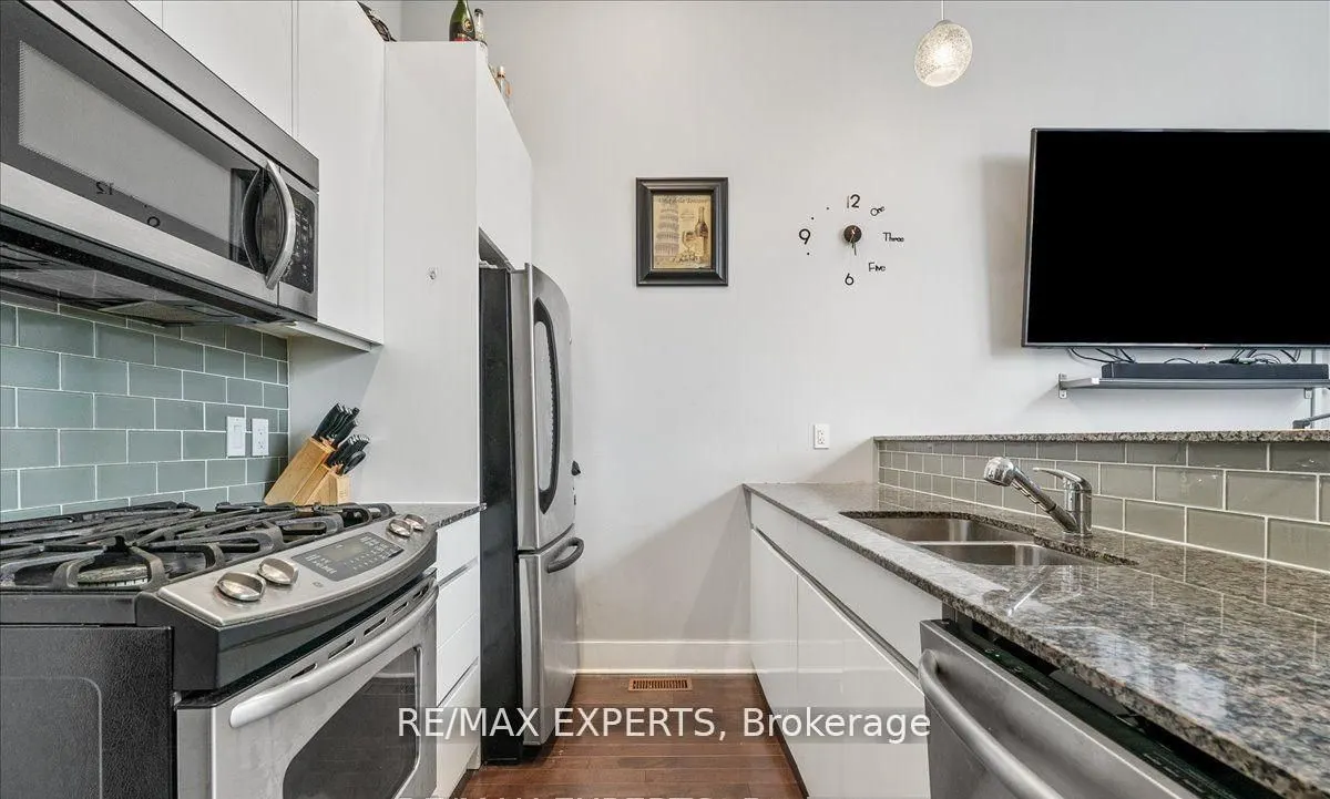 323 Kingston Road, #101