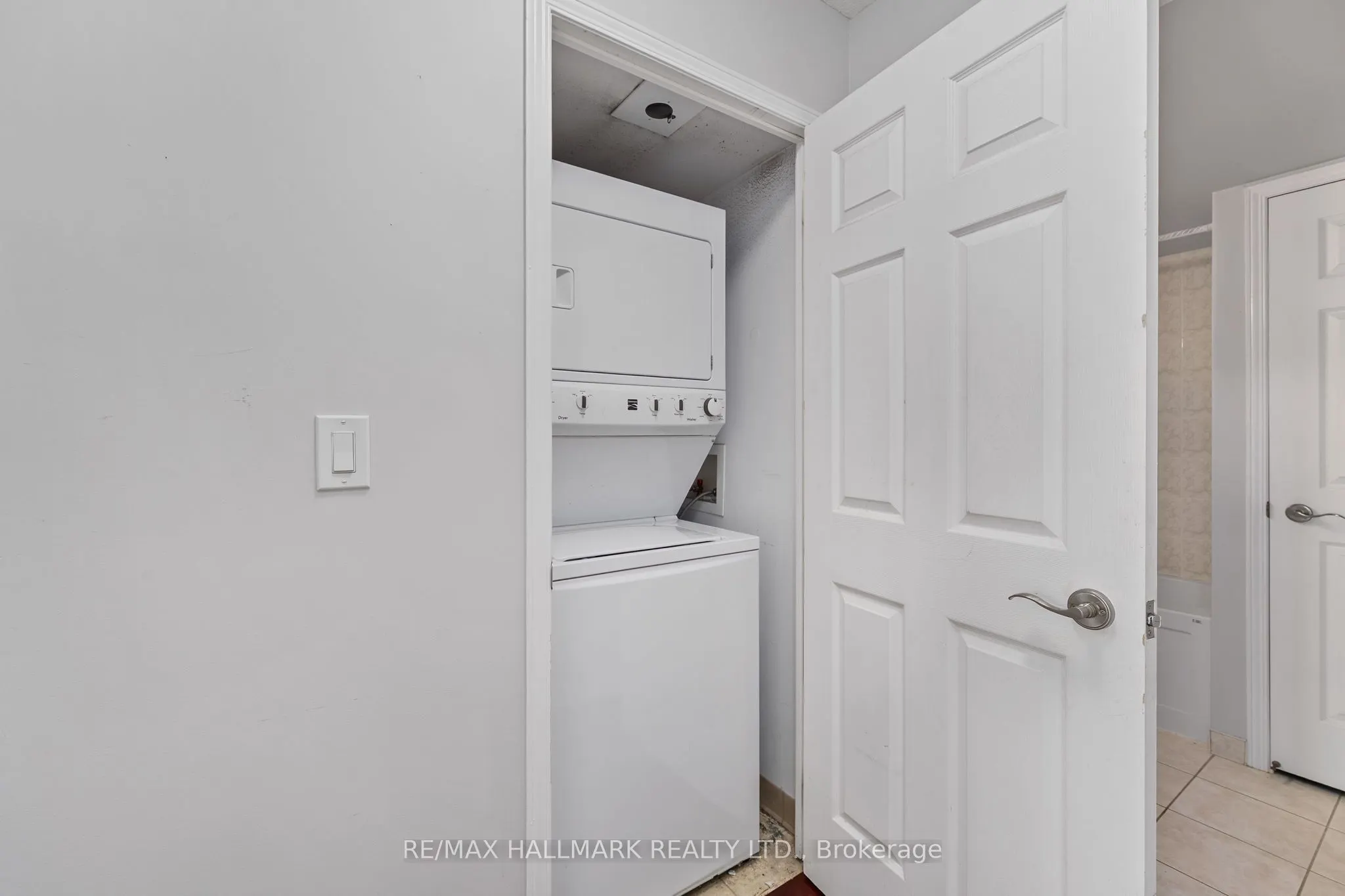 68 Grangeway Avenue, #909