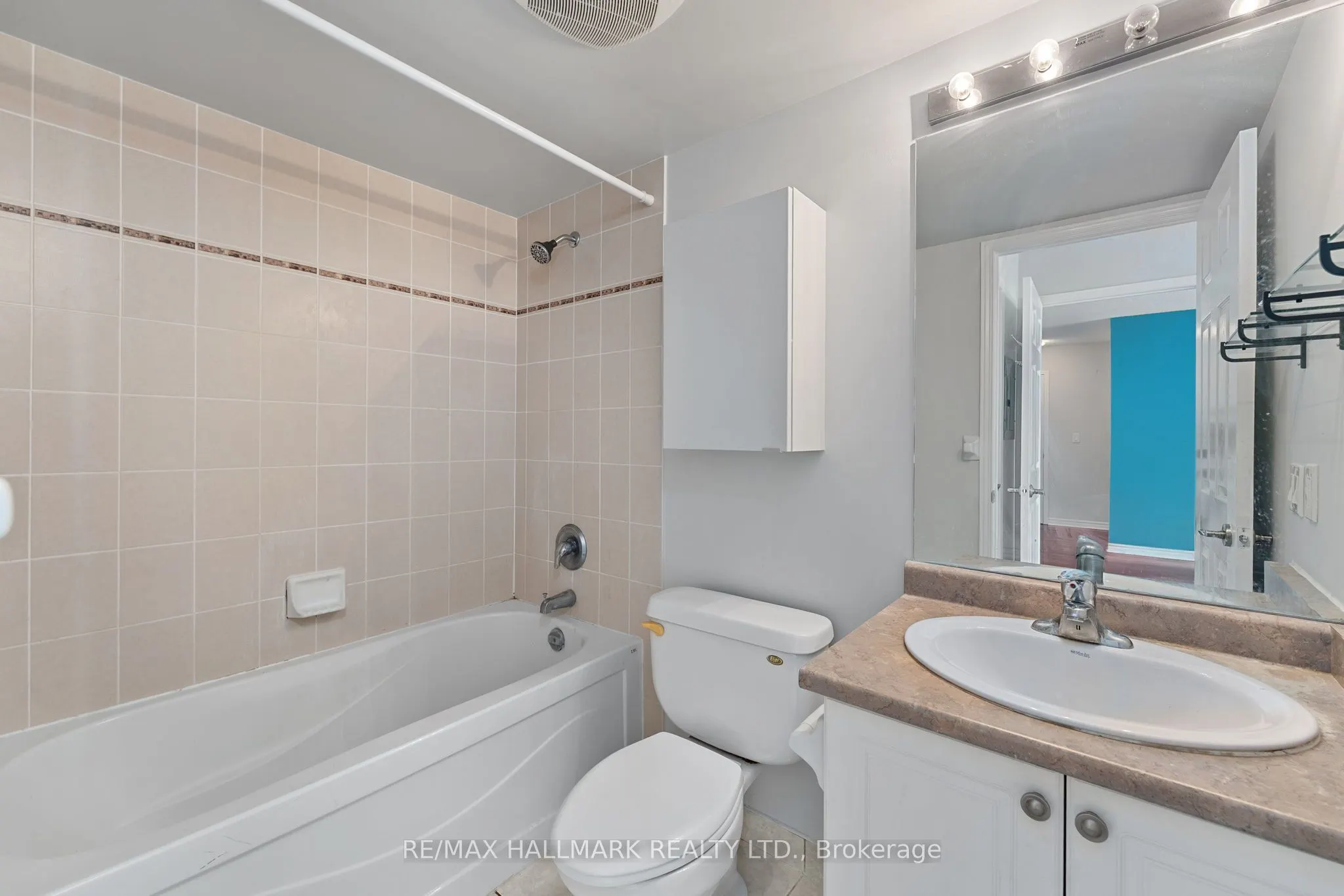 68 Grangeway Avenue, #909