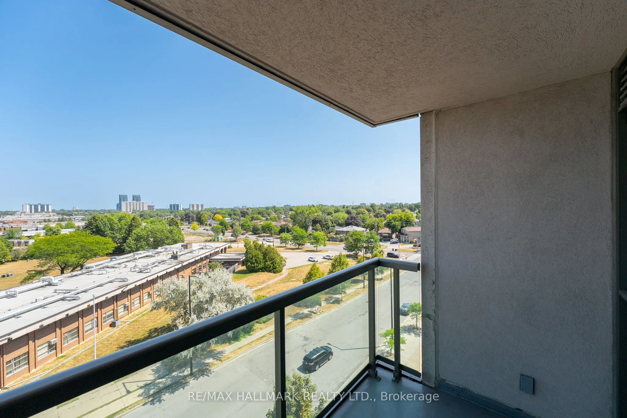 68 Grangeway Avenue, #909