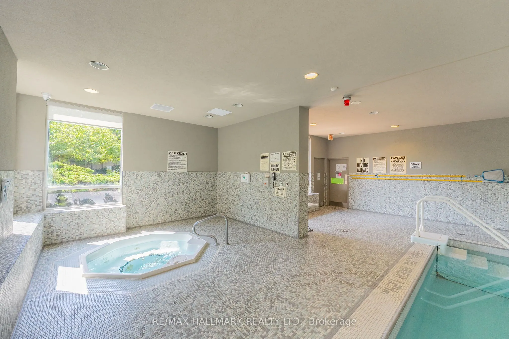 68 Grangeway Avenue, #909