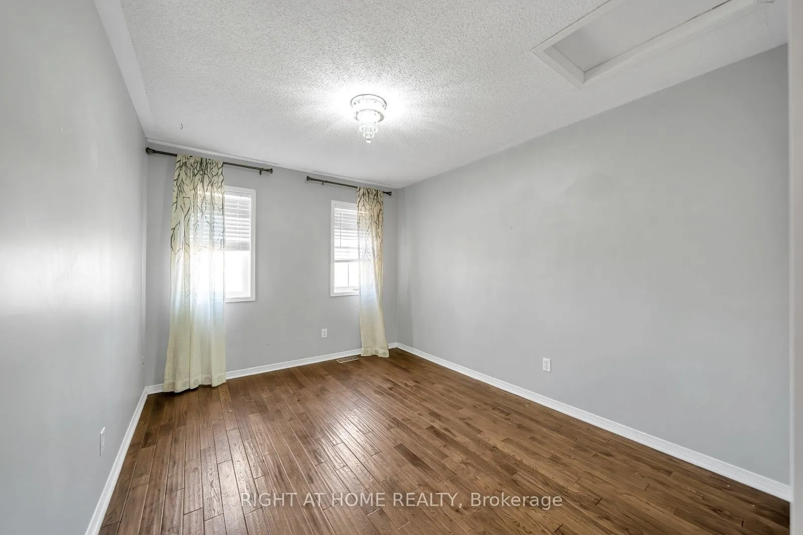 5 Fenton Street