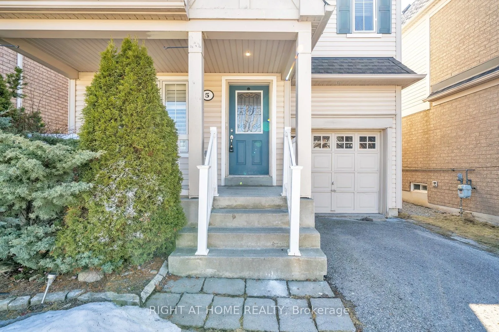 5 Fenton Street