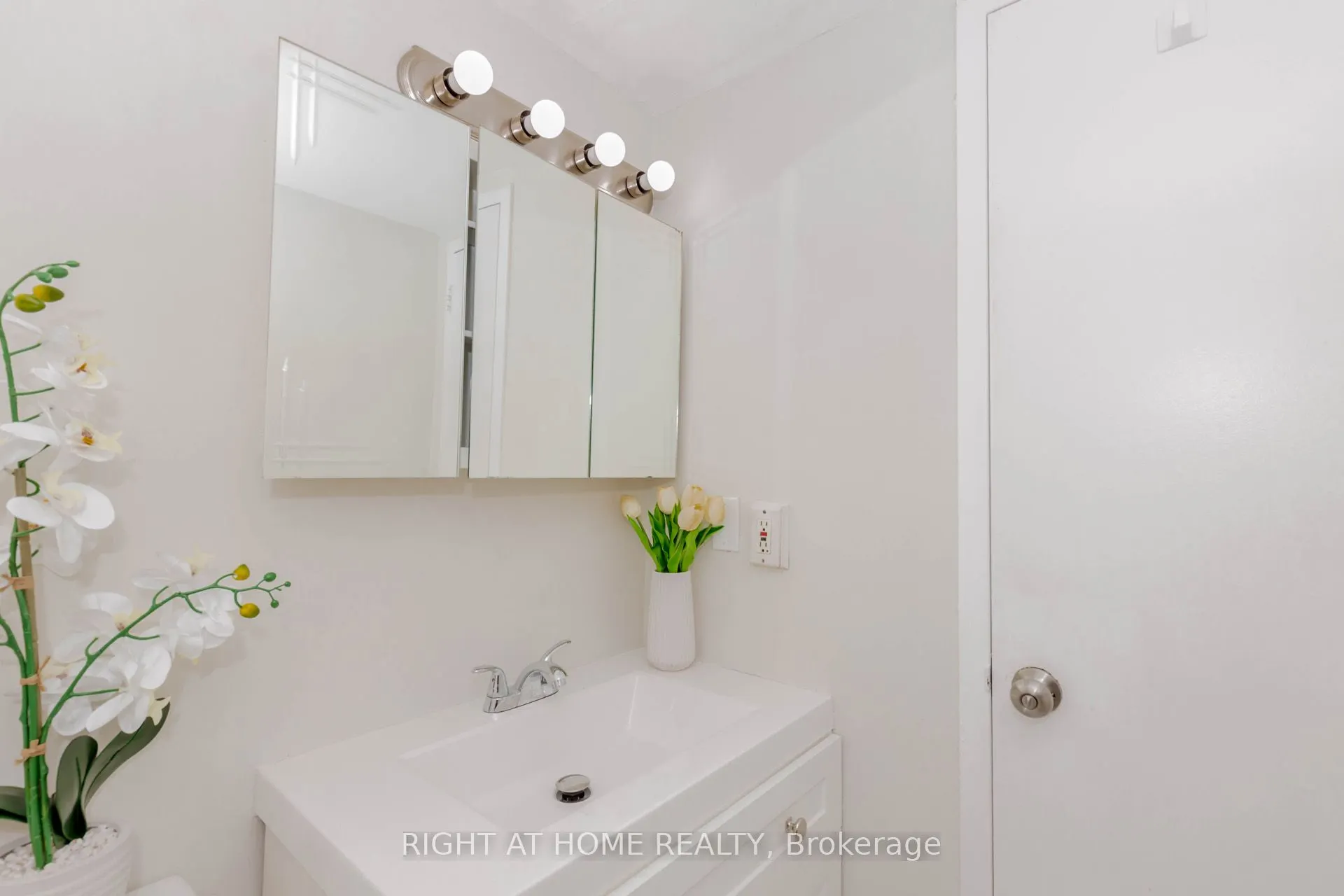 3311 Kingston Road, #707