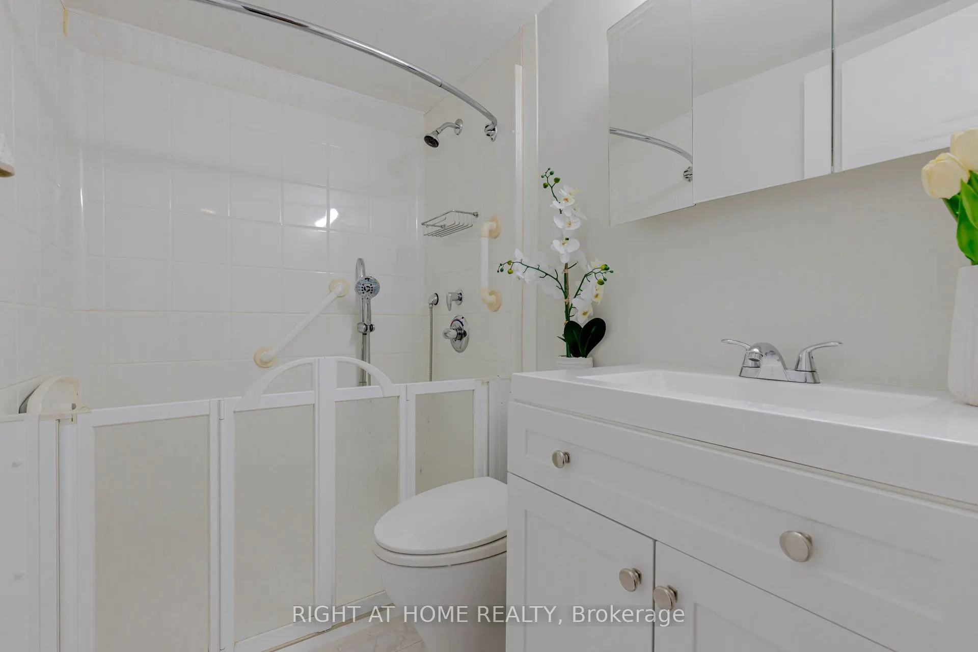 3311 Kingston Road, #707