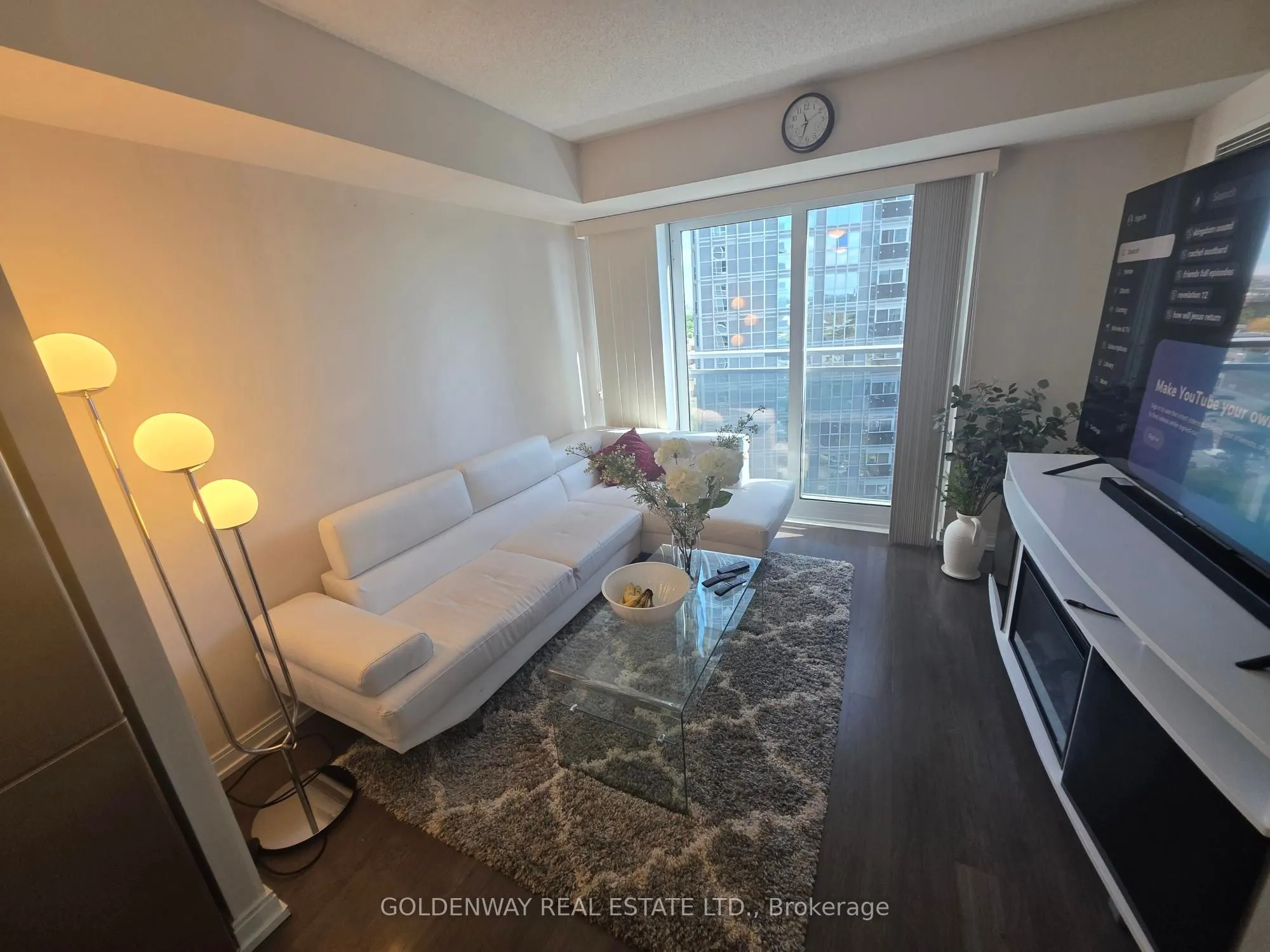 255 Village Green Square, #1401