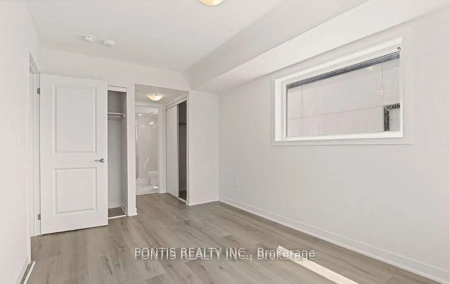 1695 Dersan Street, #220