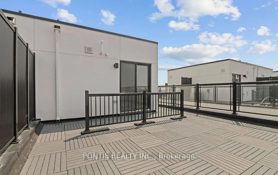 1695 Dersan Street, #220