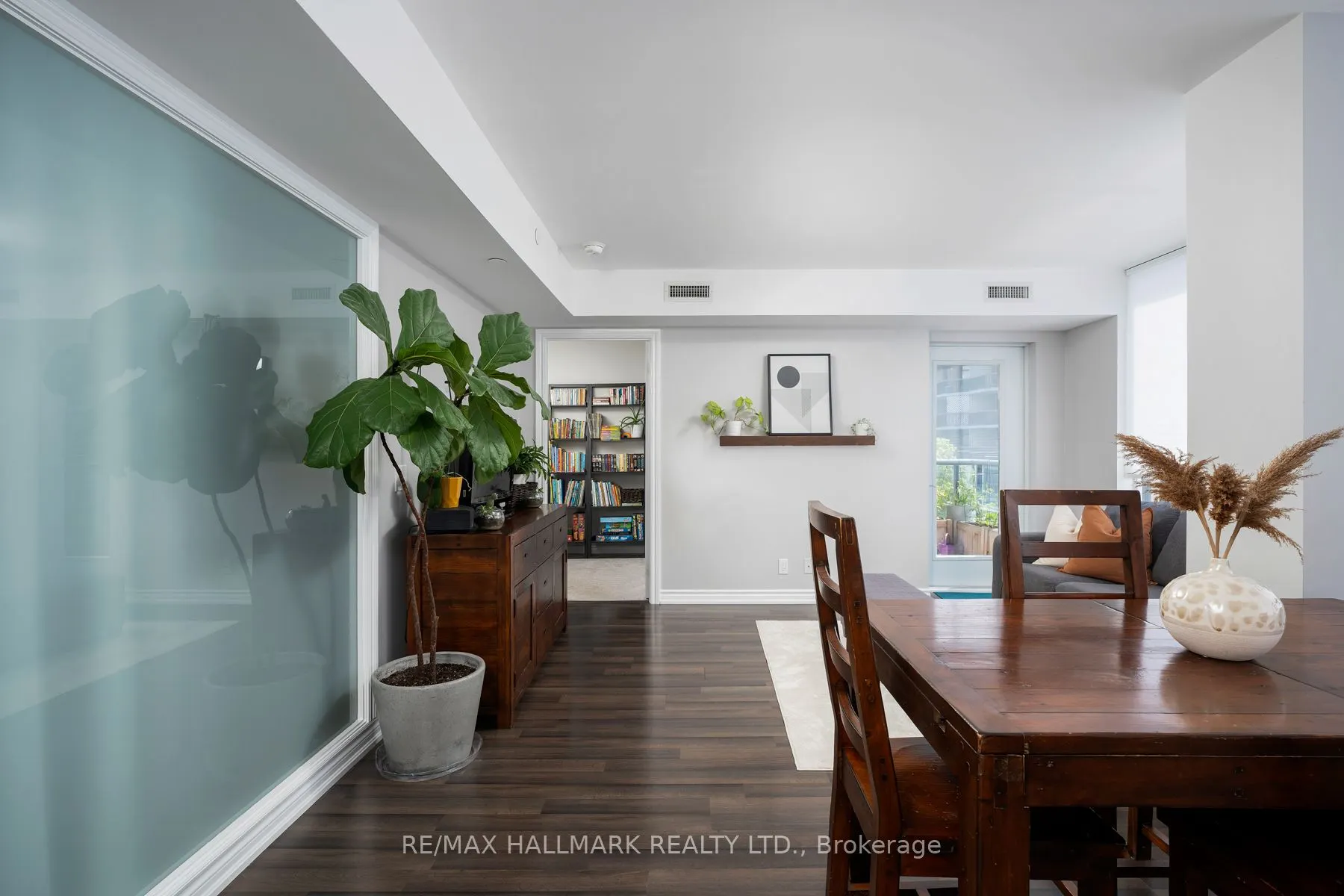 280 Donlands Avenue, #608