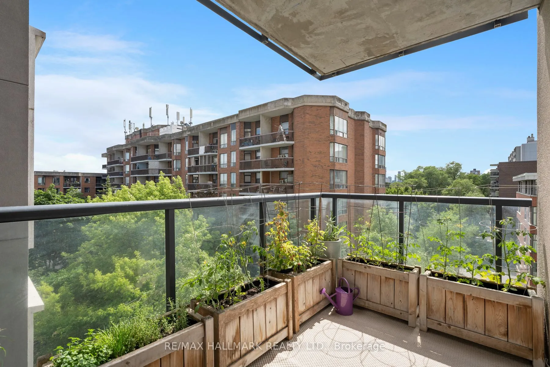280 Donlands Avenue, #608