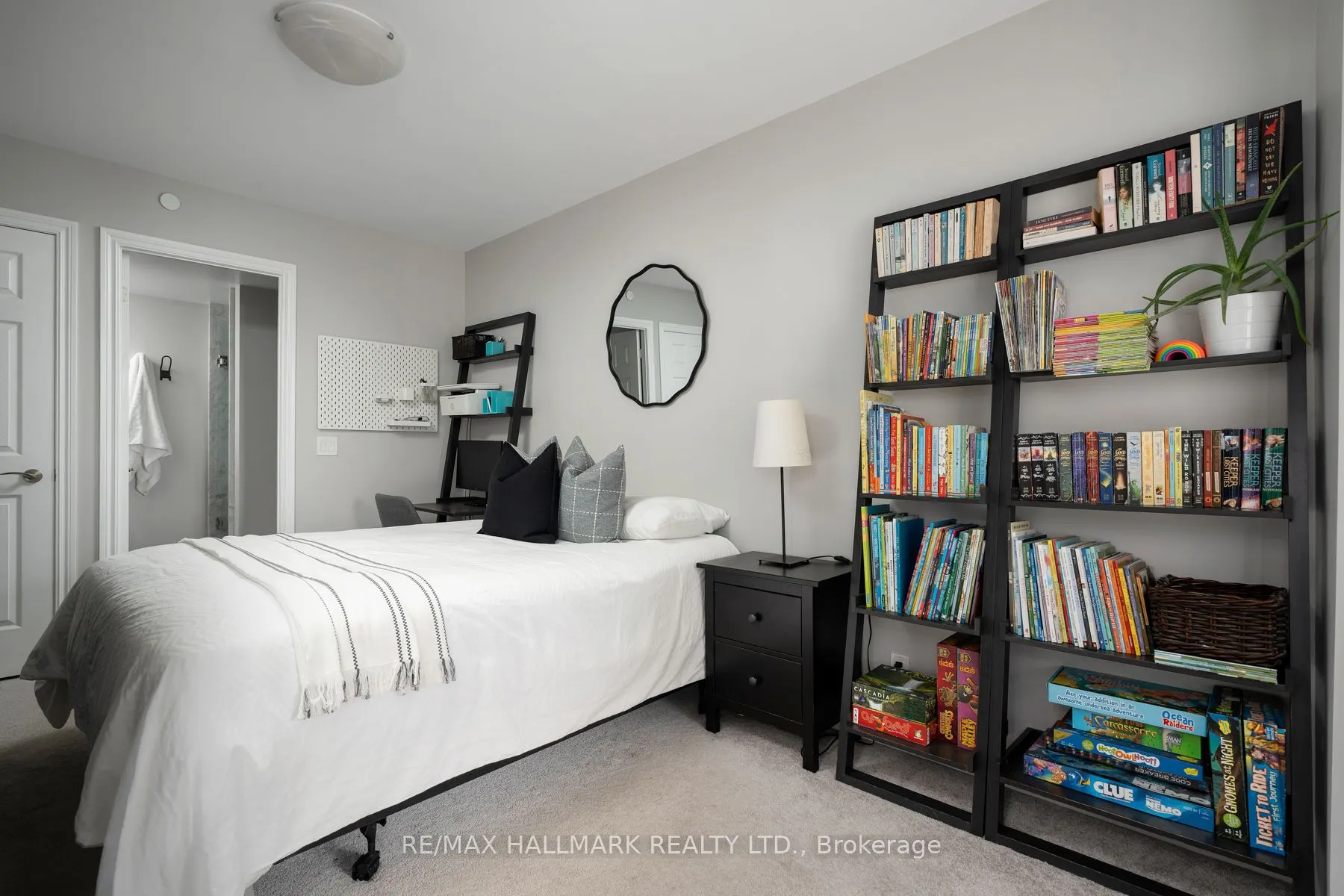 280 Donlands Avenue, #608