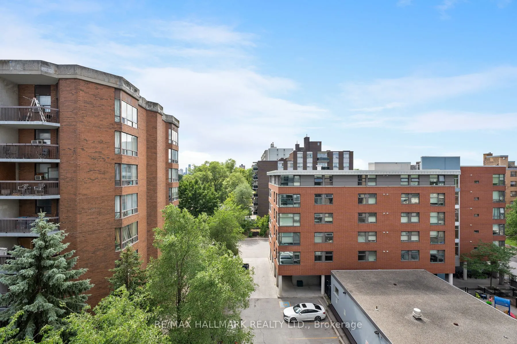 280 Donlands Avenue, #608