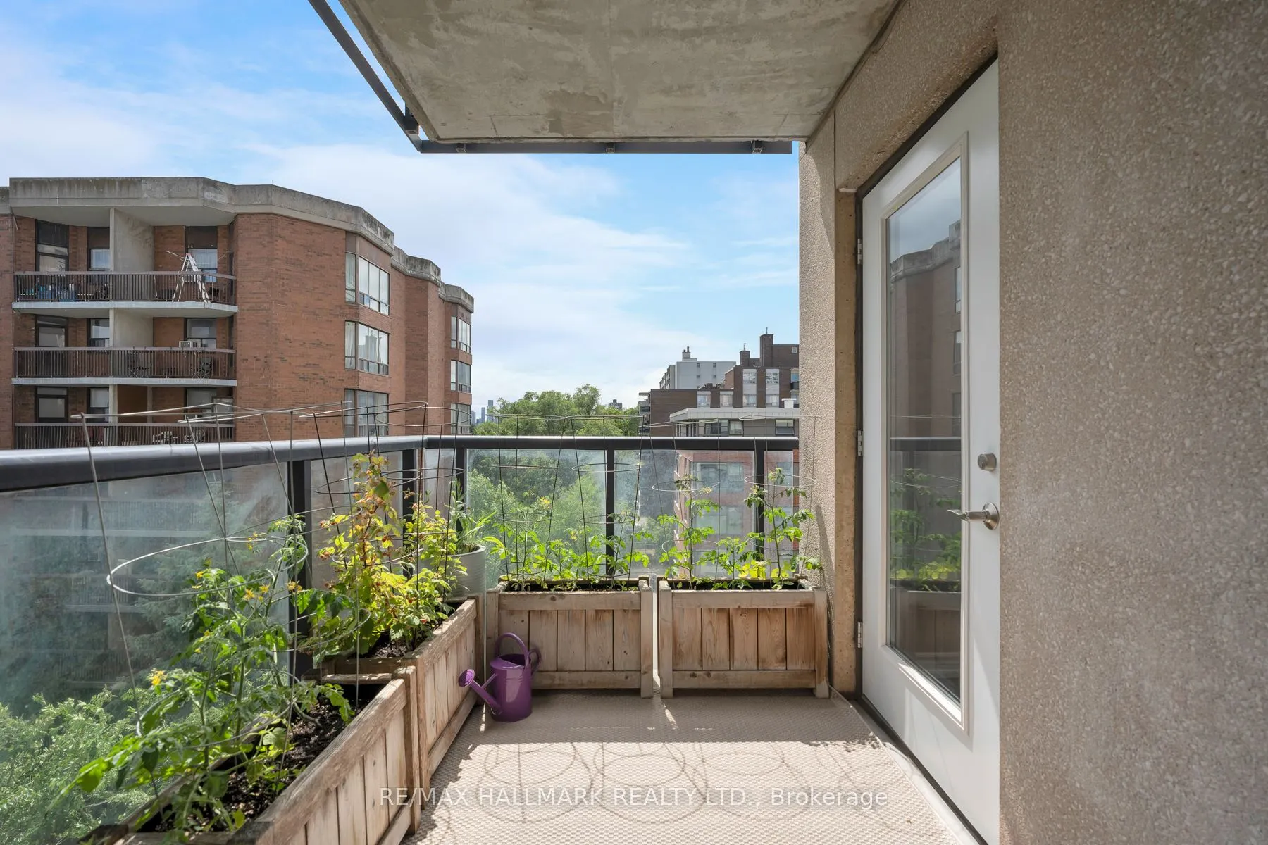 280 Donlands Avenue, #608