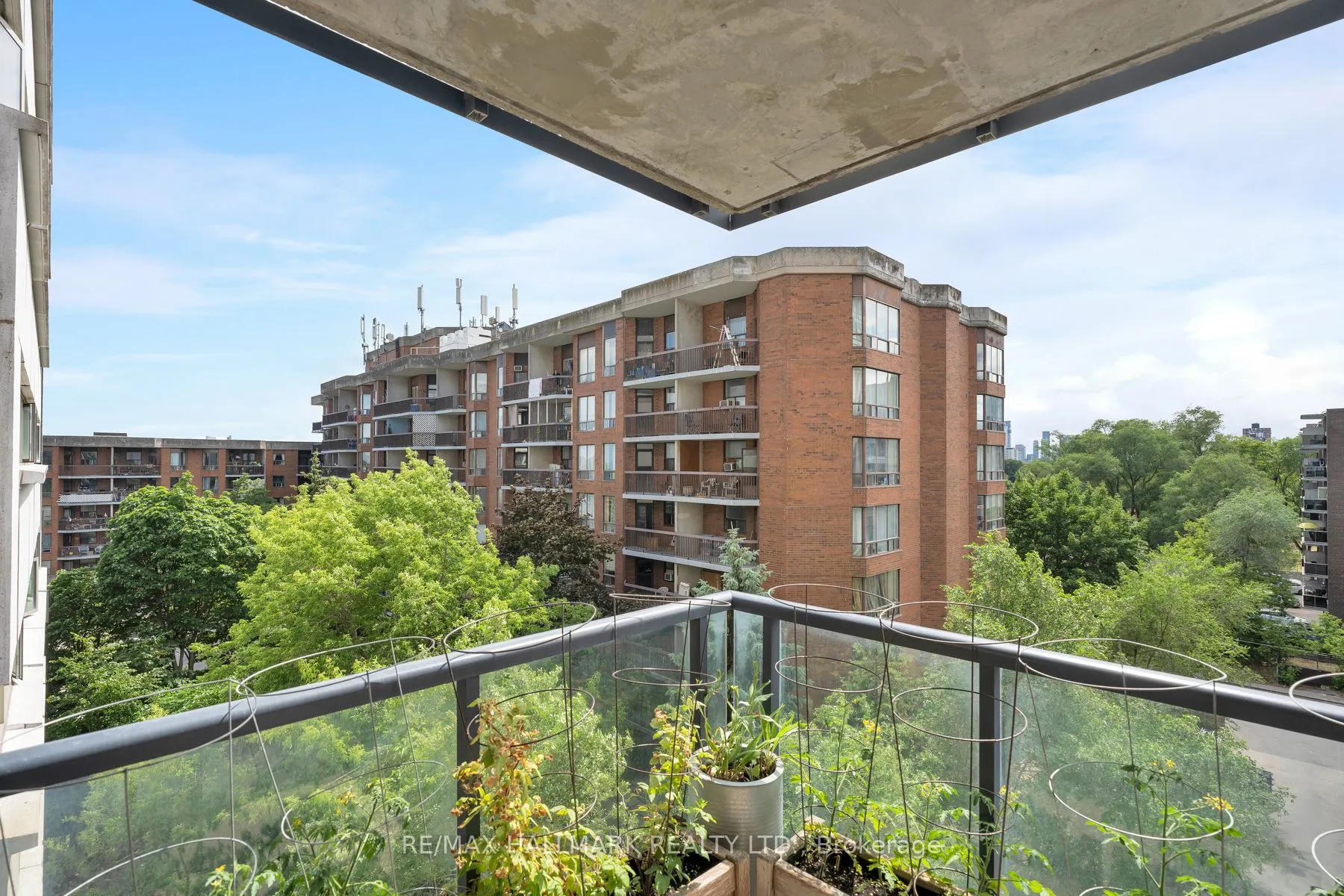 280 Donlands Avenue, #608