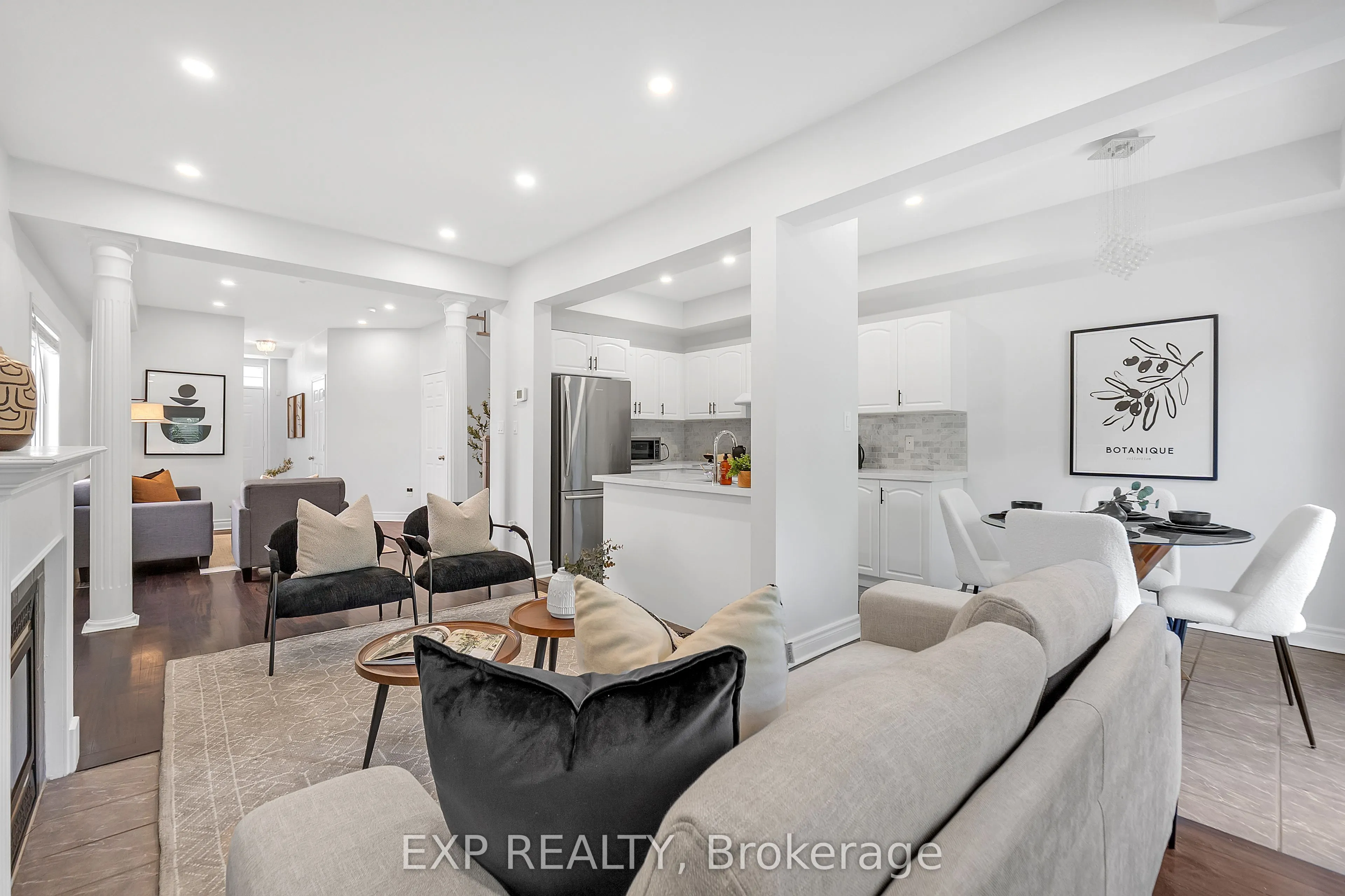 212 Shadow Place
